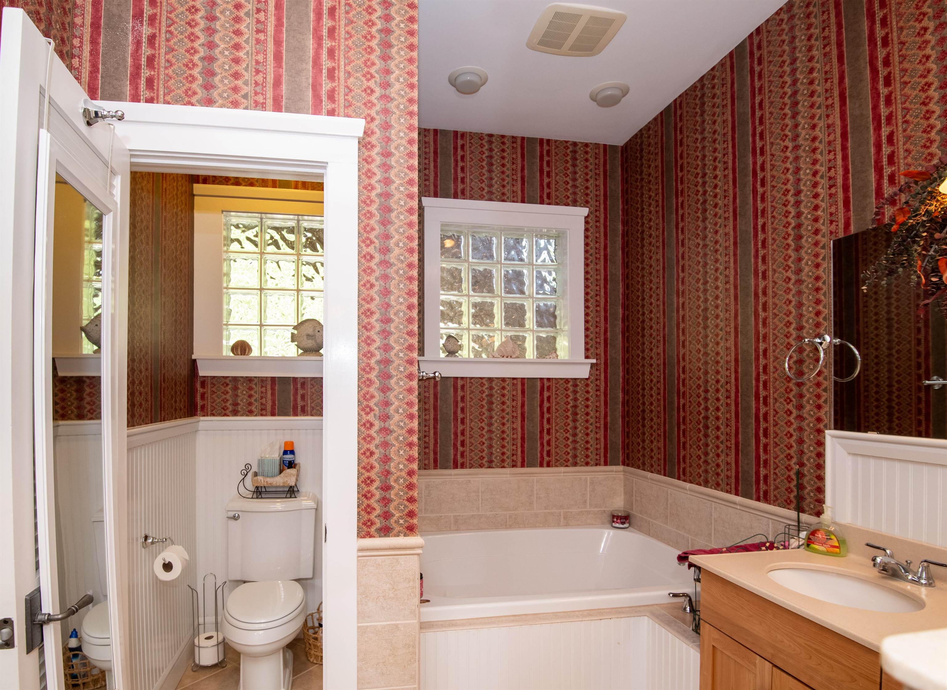 28 Carriage Lane Property Photo 15