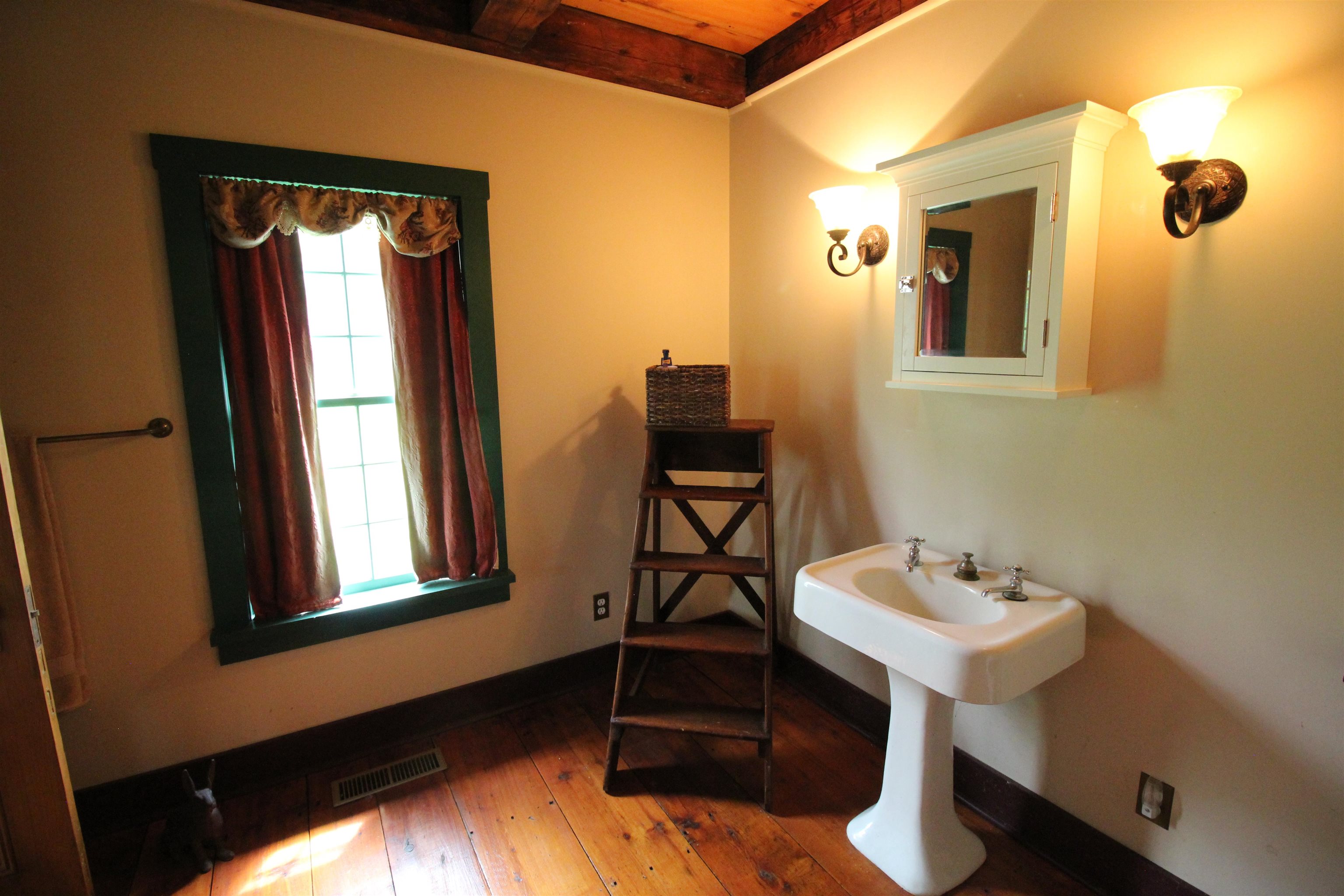 3091 Baptist Street Property Photo 13
