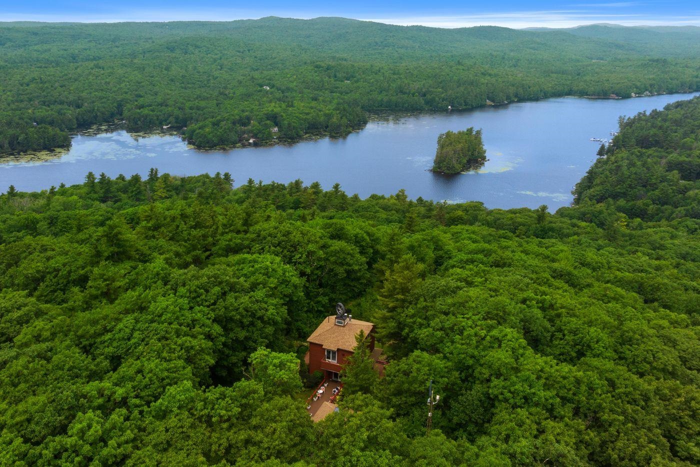 906 Shedd Hill Road Property Photo 1