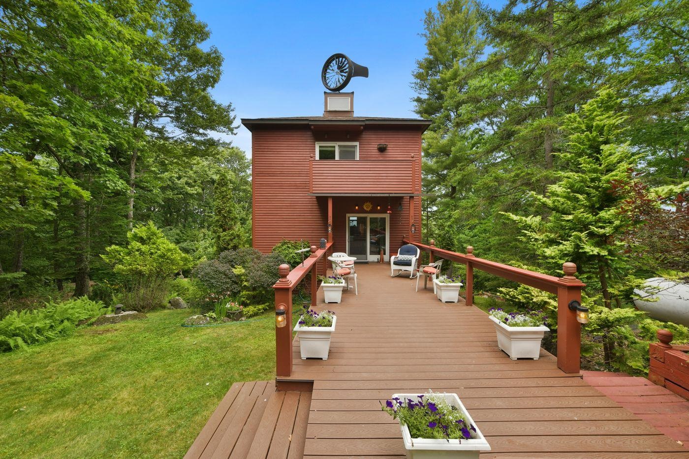 906 Shedd Hill Road Property Photo 4