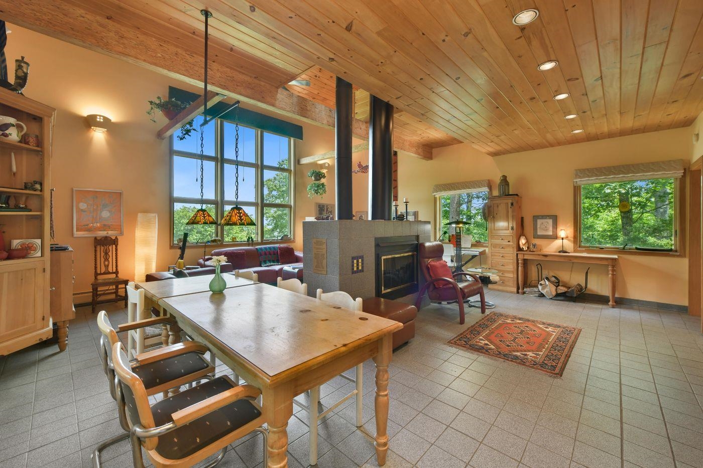906 Shedd Hill Road Property Photo 8