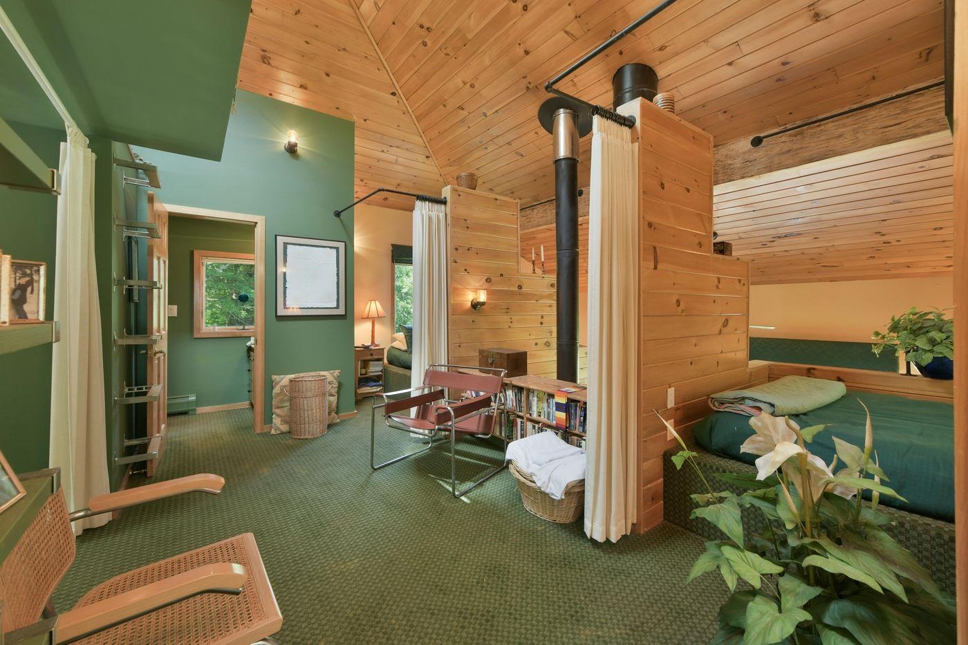 906 Shedd Hill Road Property Photo 13
