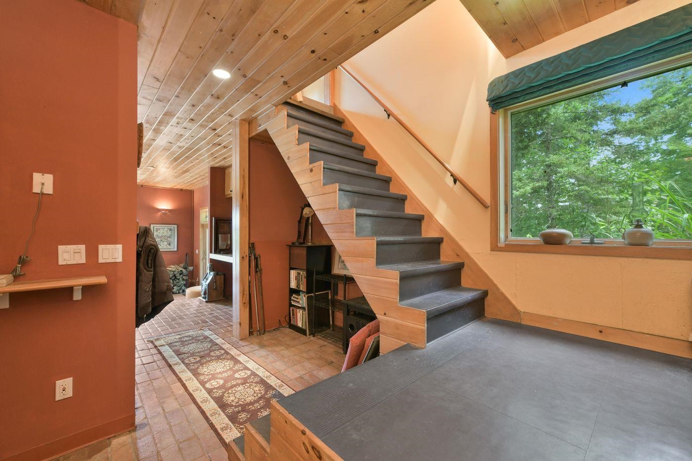 906 Shedd Hill Road Property Photo 21
