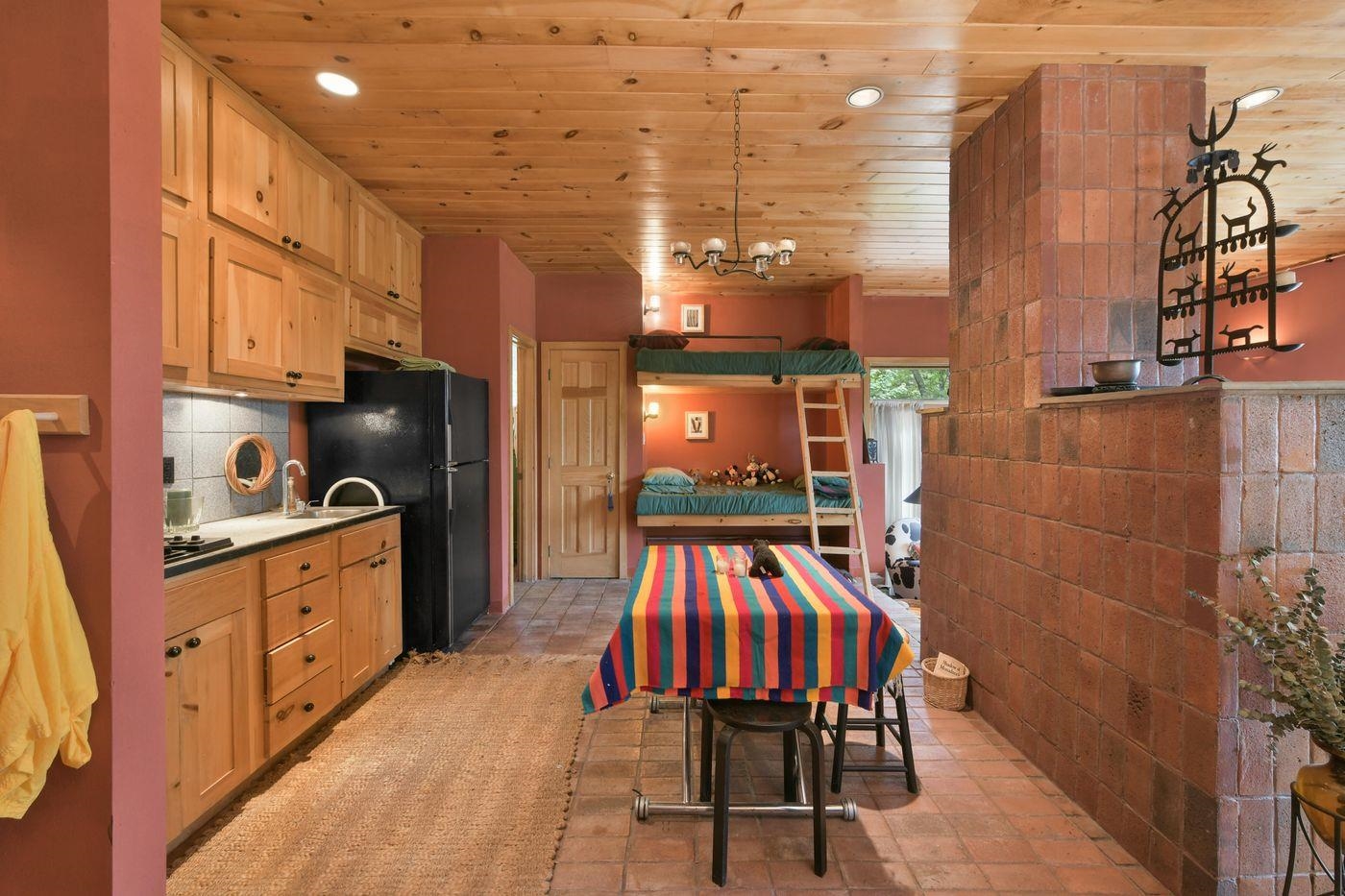 906 Shedd Hill Road Property Photo 24