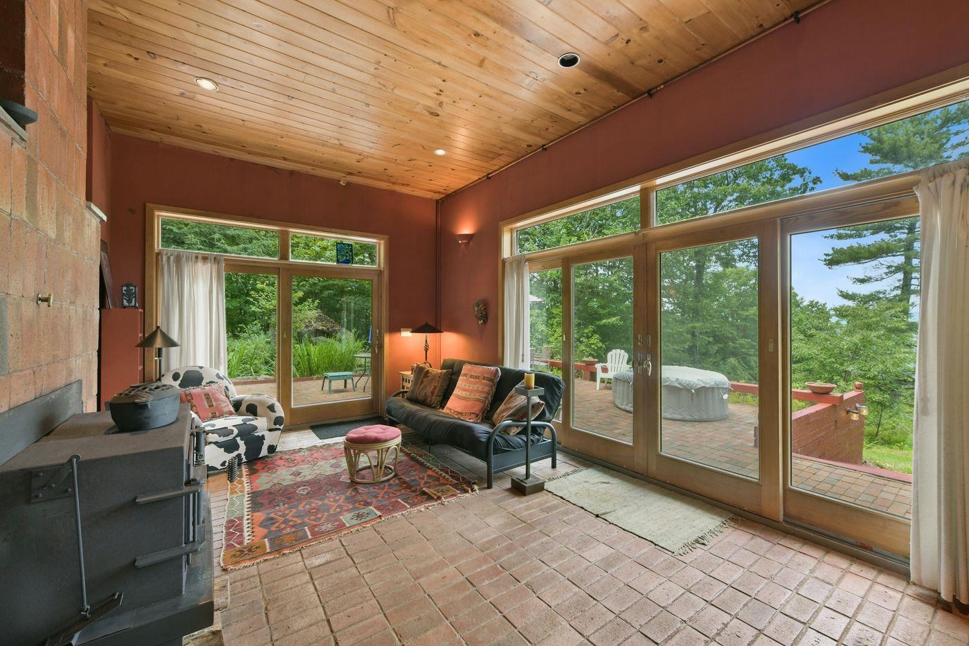 906 Shedd Hill Road Property Photo 27