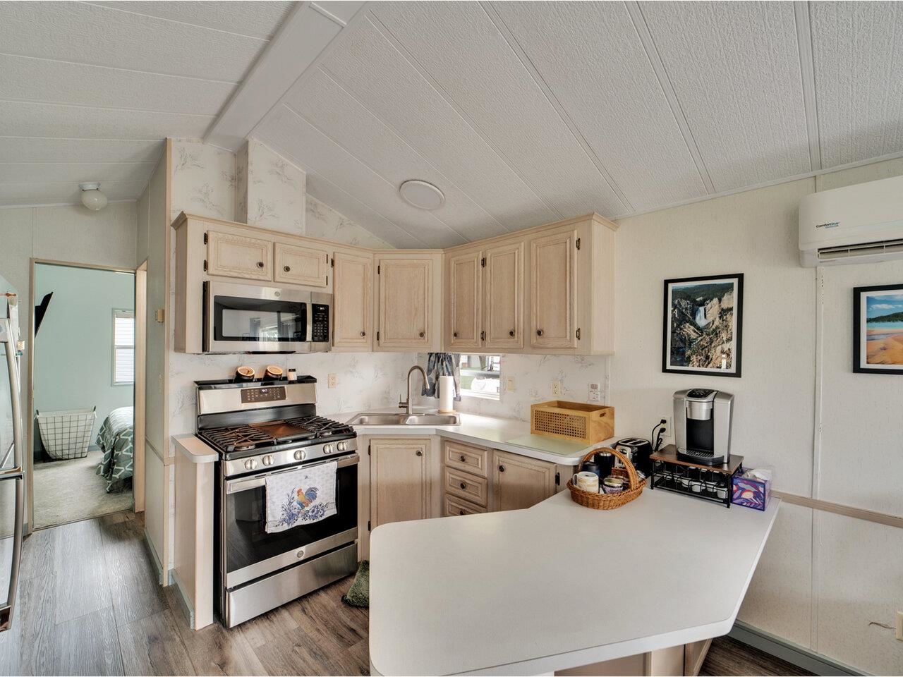 16 Heron Lane Property Photo 8