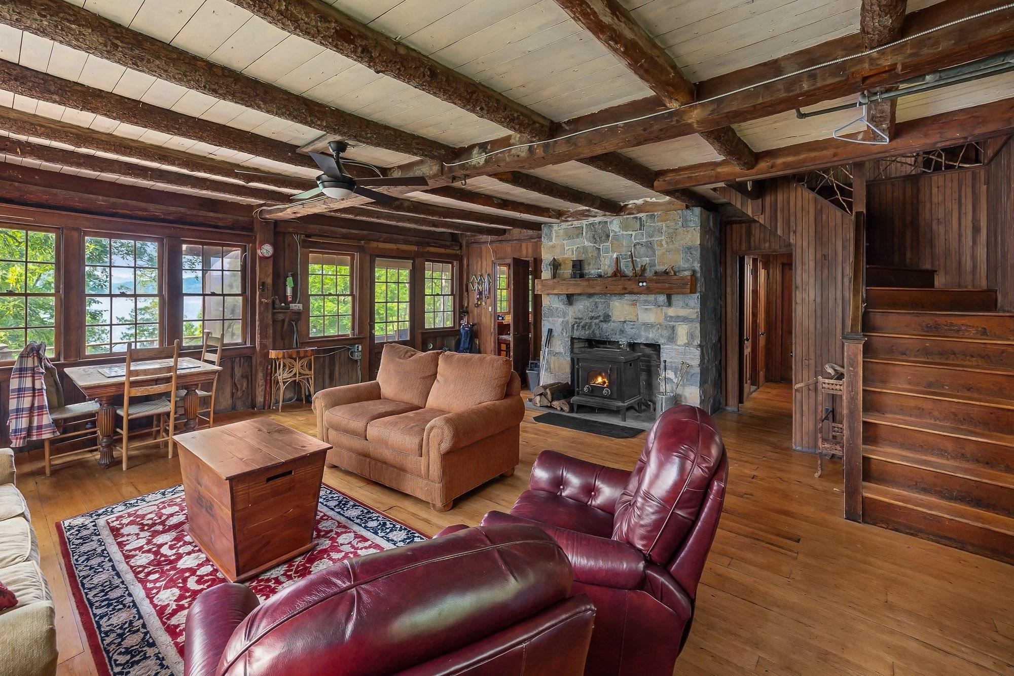 1044 Grosse Point Road Property Photo 44