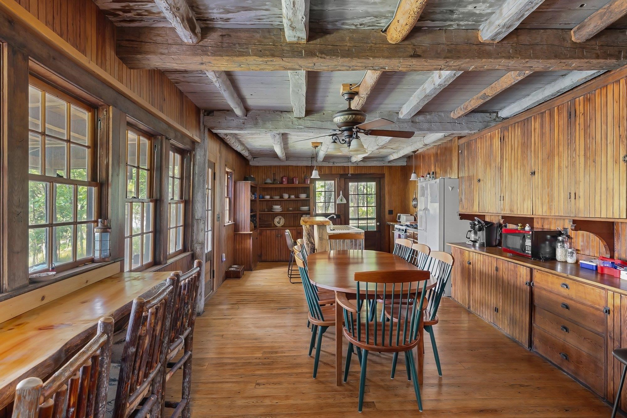 1044 Grosse Point Road Property Photo 45