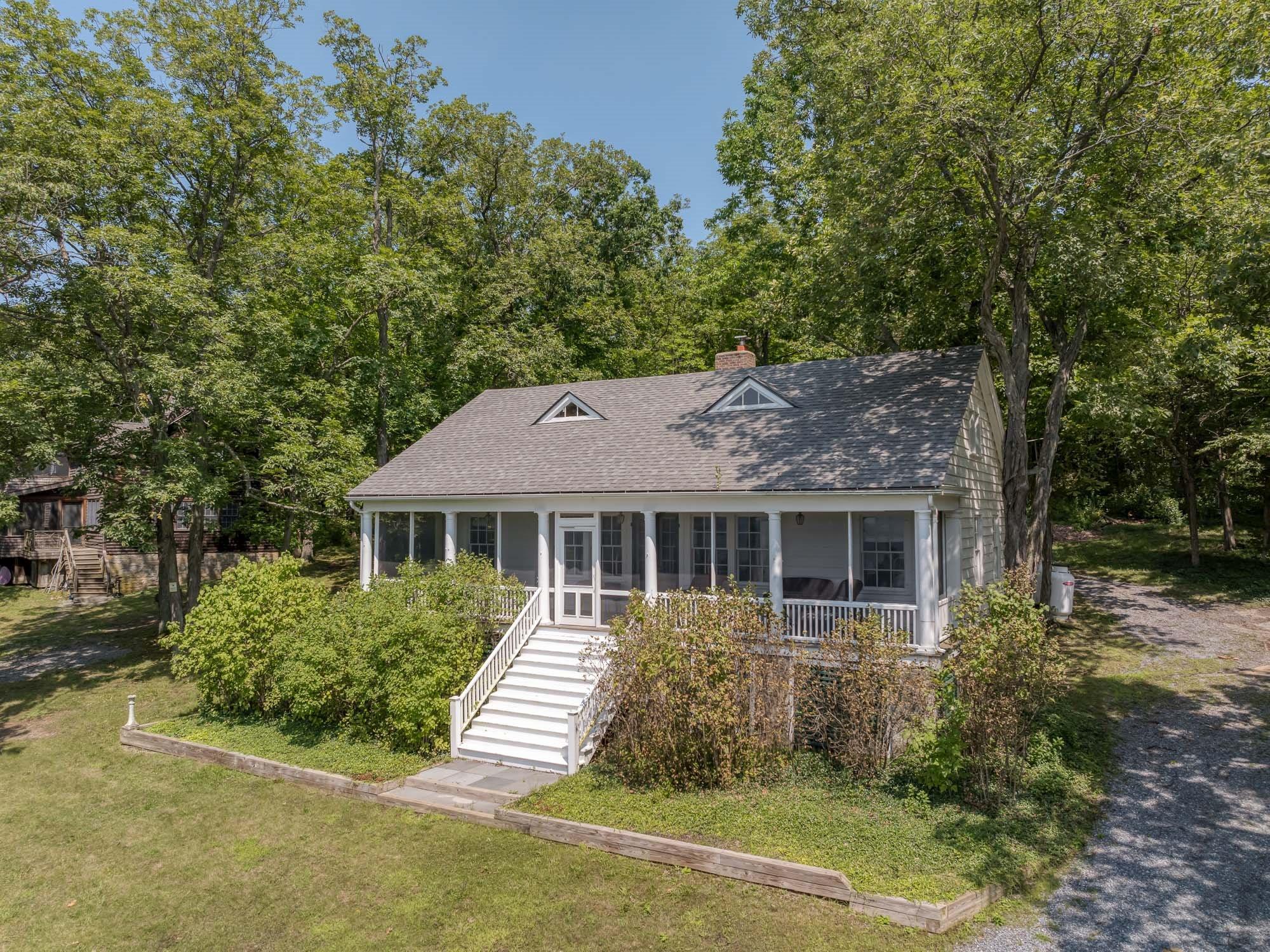 1044 Grosse Point Road Property Photo 46