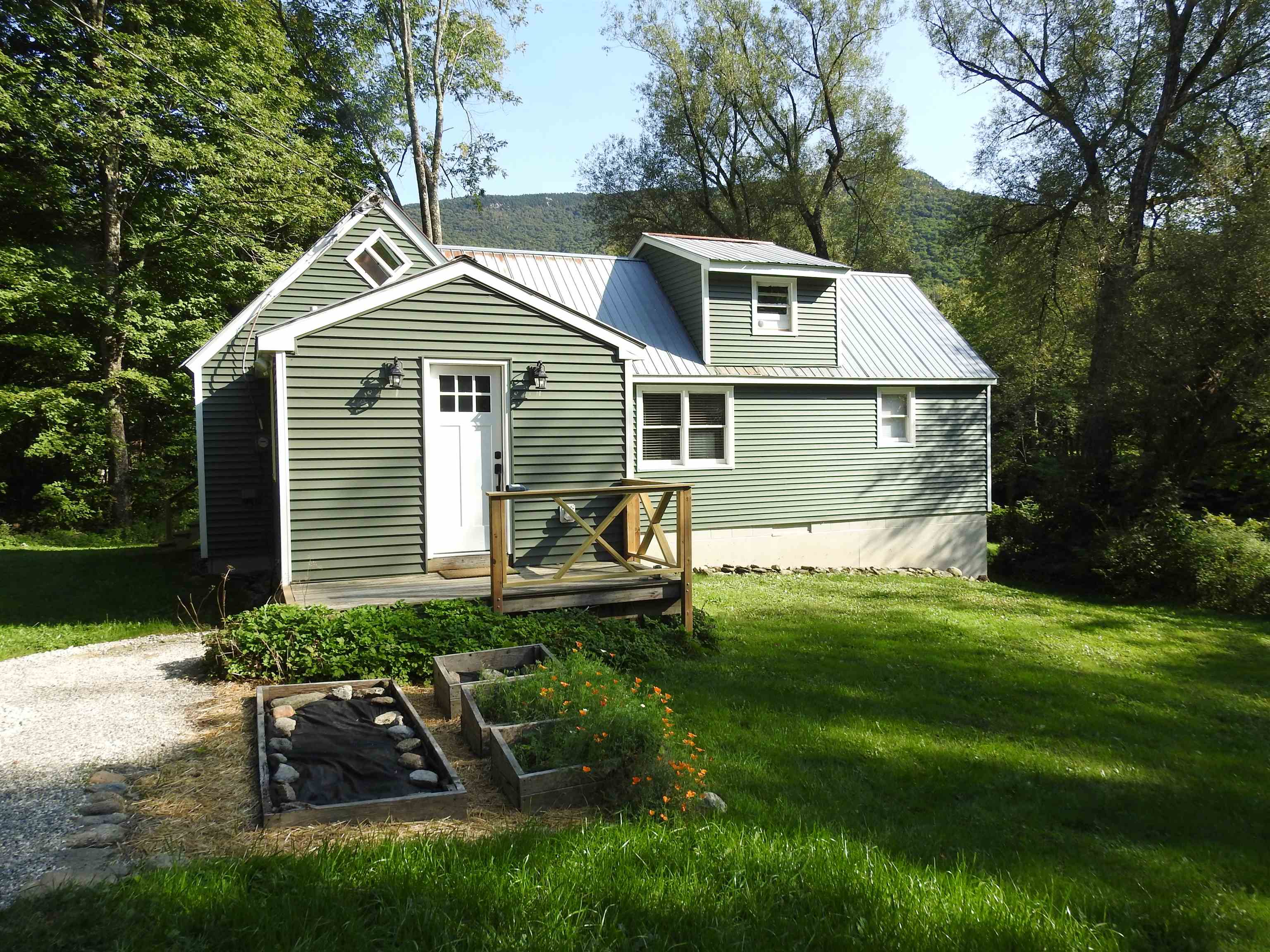 1471 Back Road Property Photo