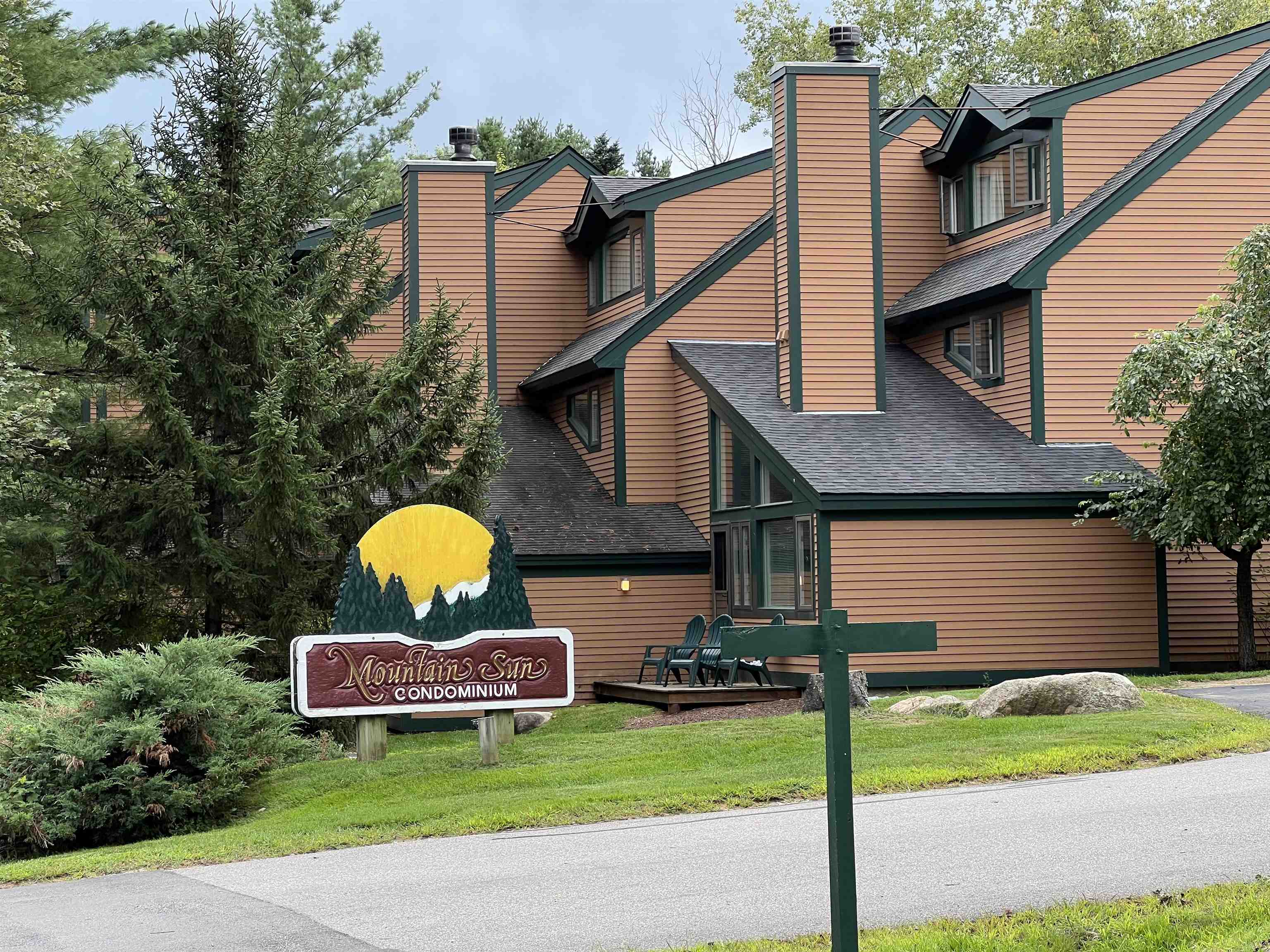 9 Mt. Sun Way Property Photo 1