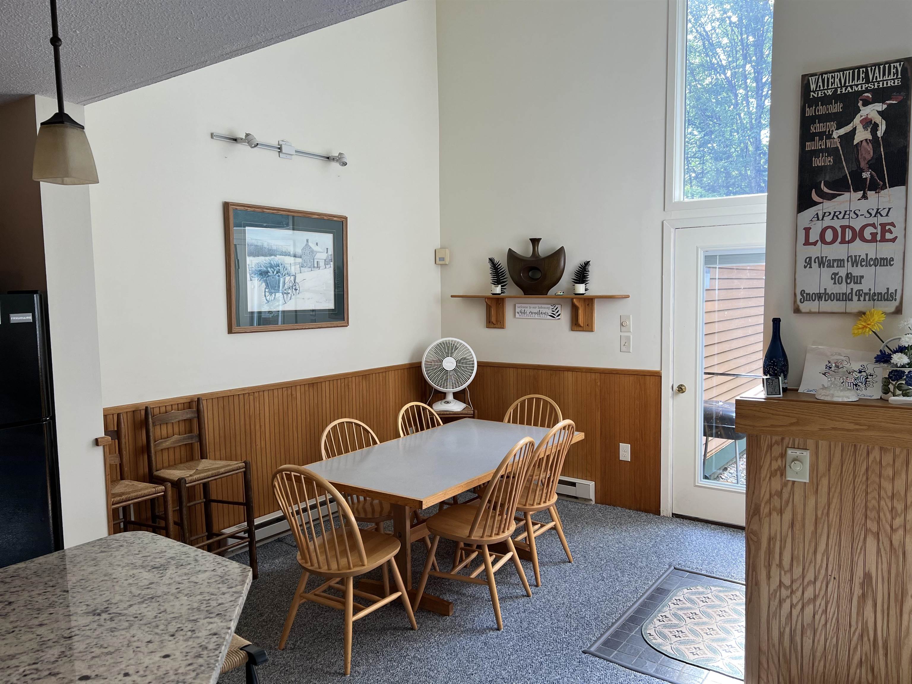 9 Mt. Sun Way Property Photo 6