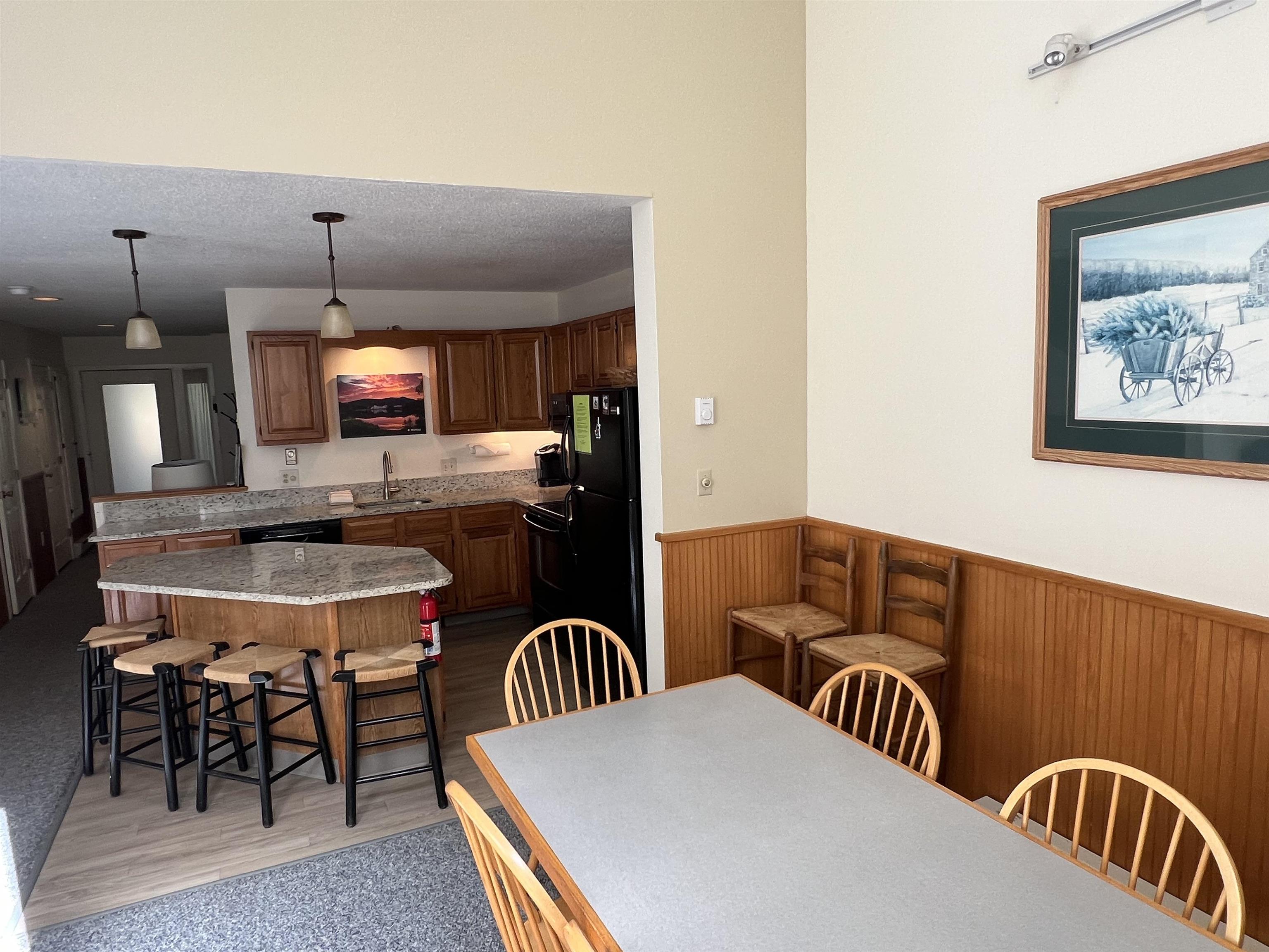 9 Mt. Sun Way Property Photo 10