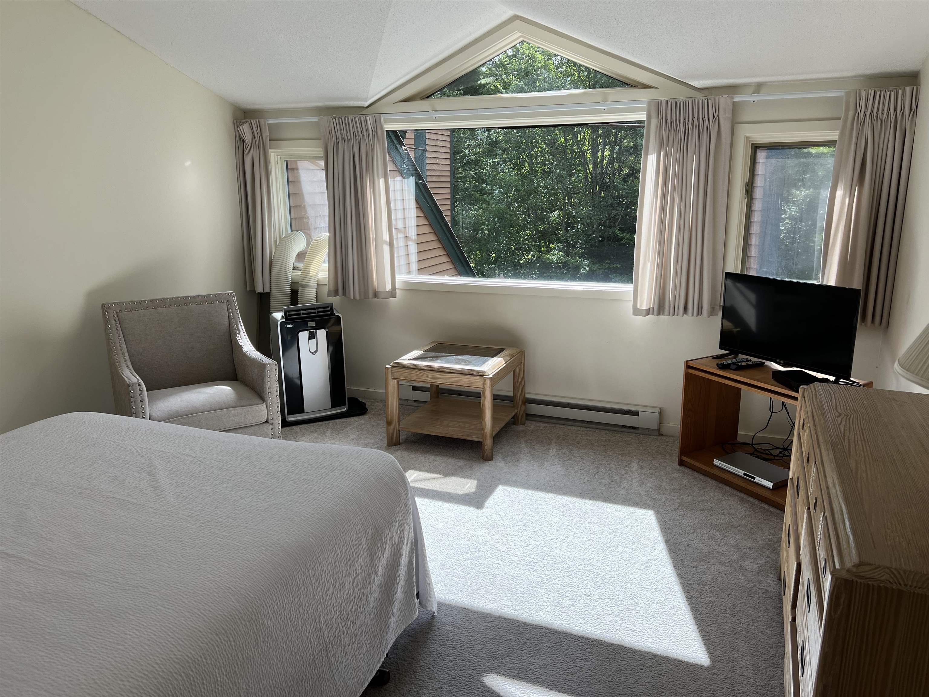 9 Mt. Sun Way Property Photo 12