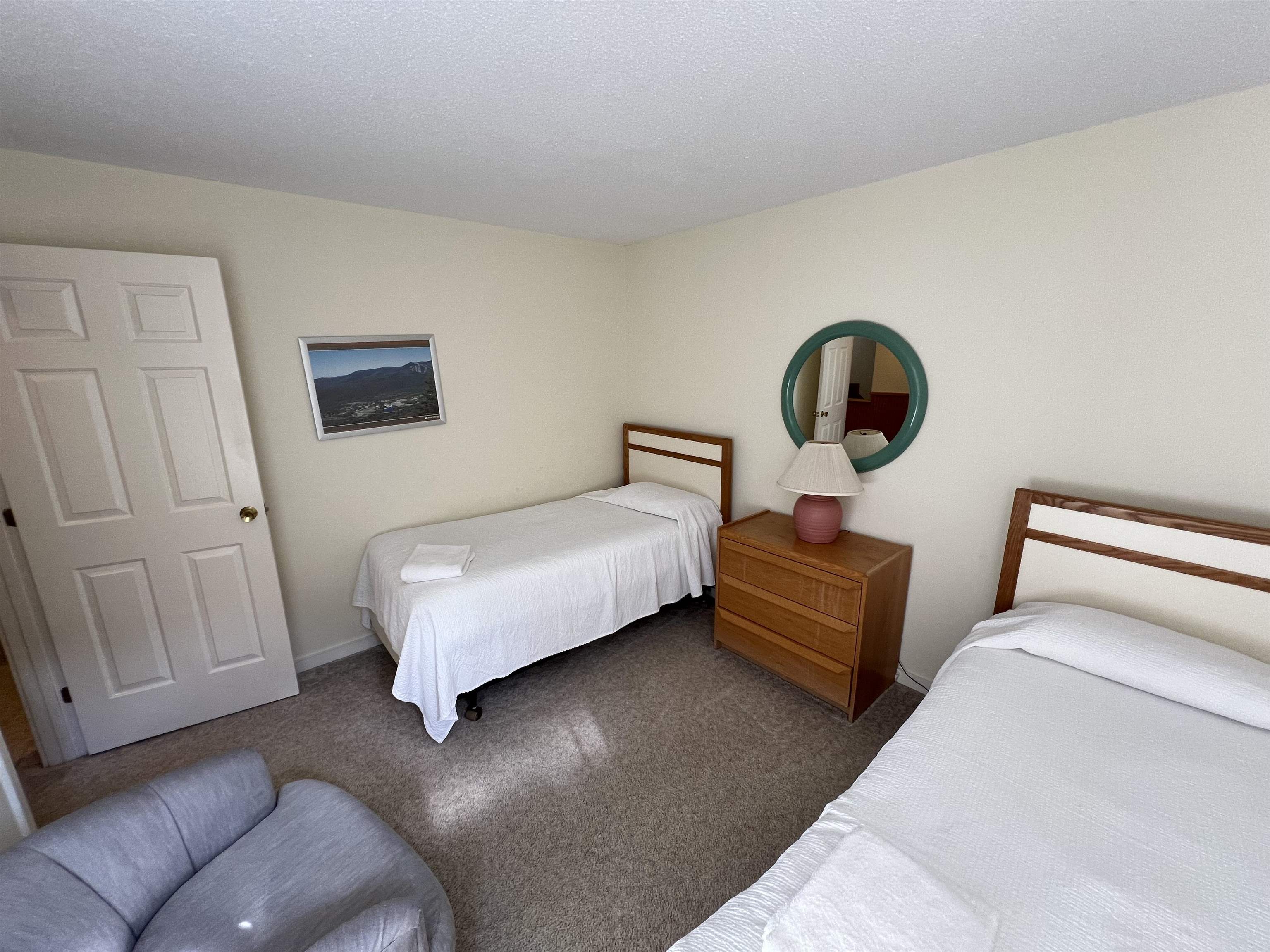 9 Mt. Sun Way Property Photo 16