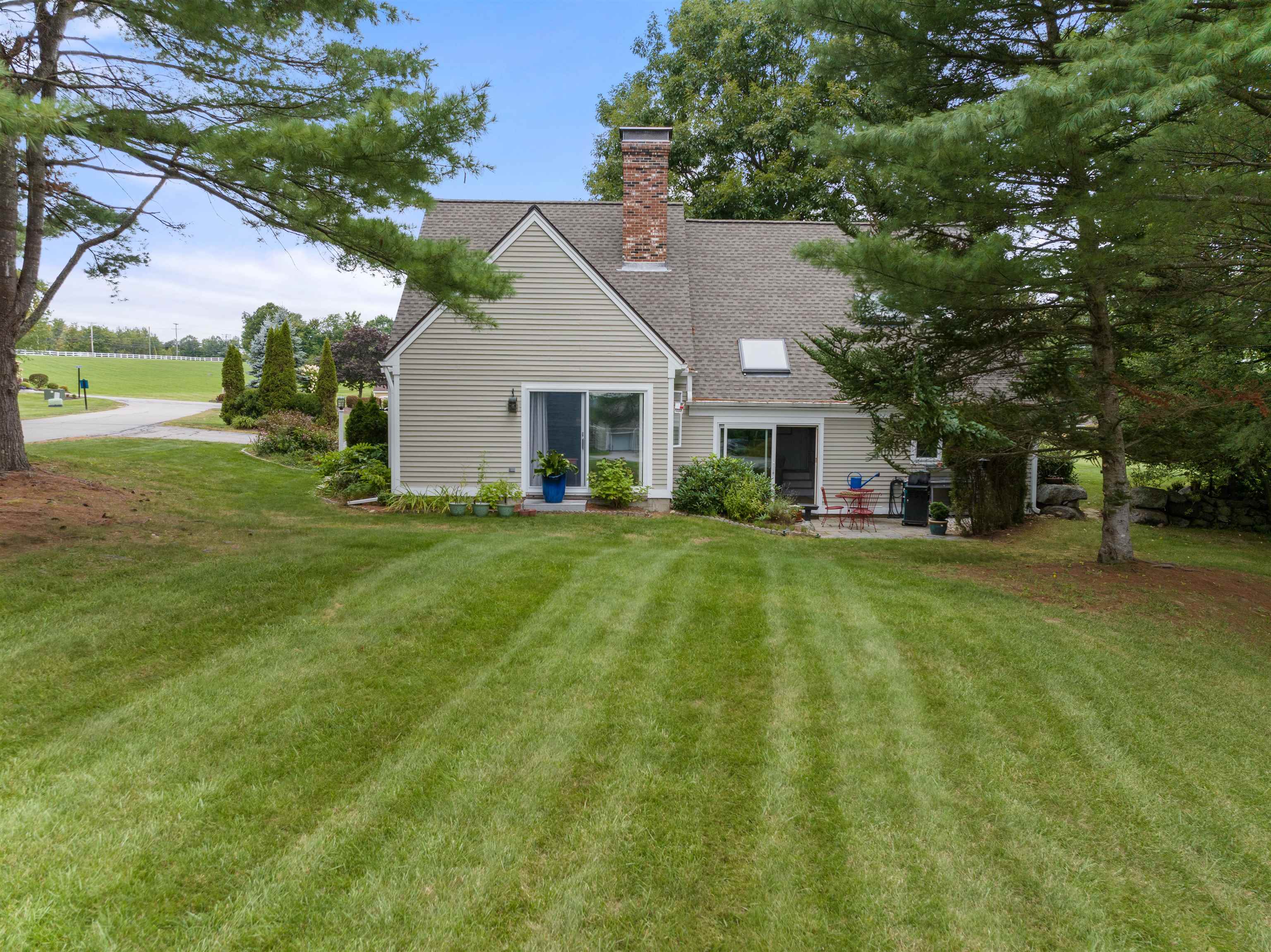 12 Clover Lane Property Photo 35