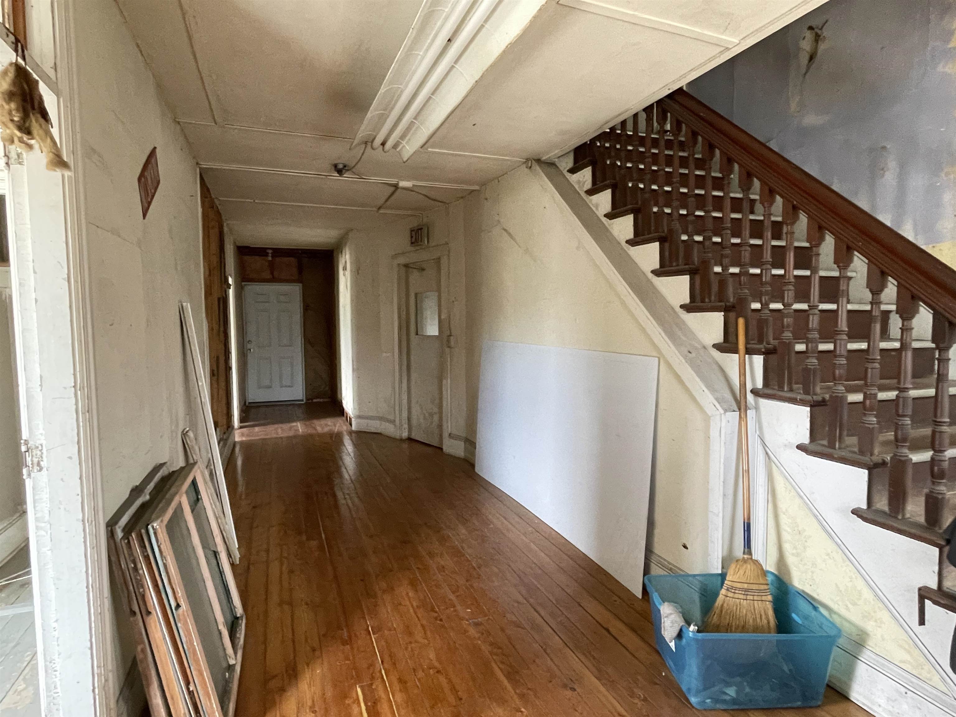 15 School Street Property Photo 35