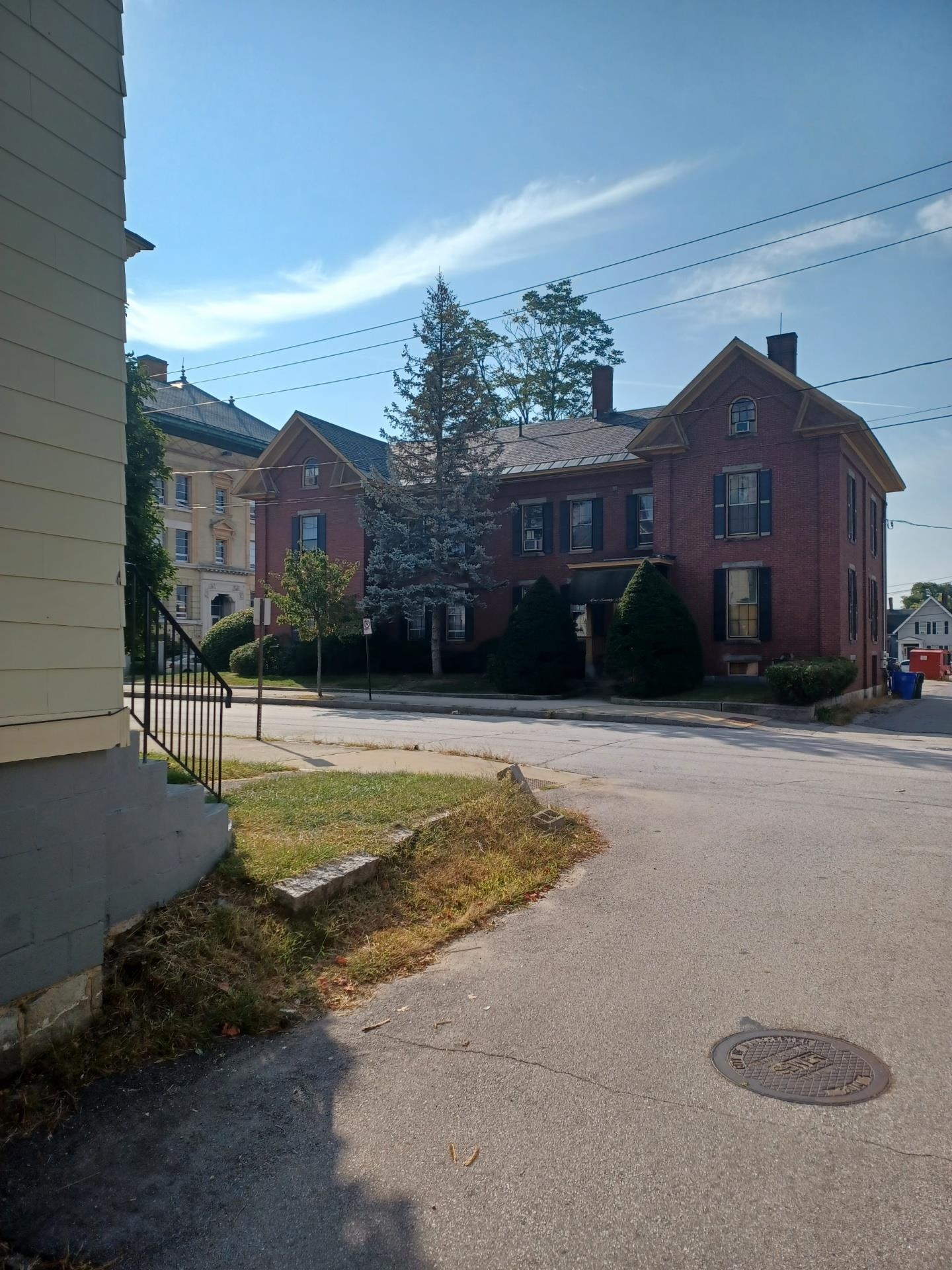 554 Beech Street Property Photo 4