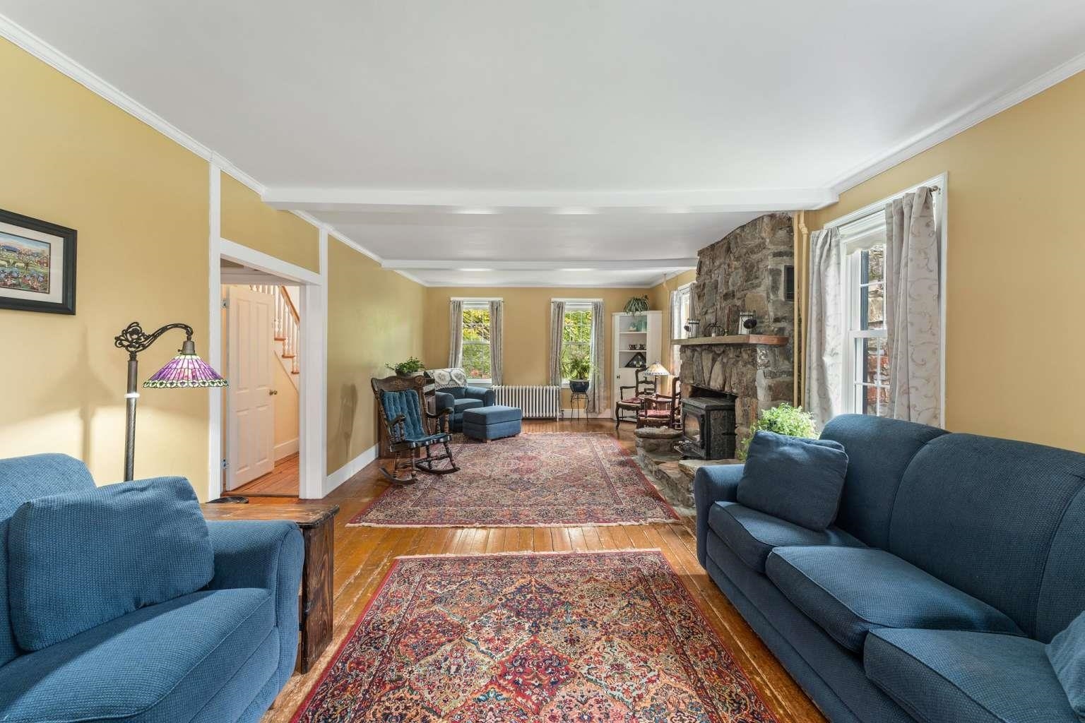 77 Fuller Road West Property Photo 18