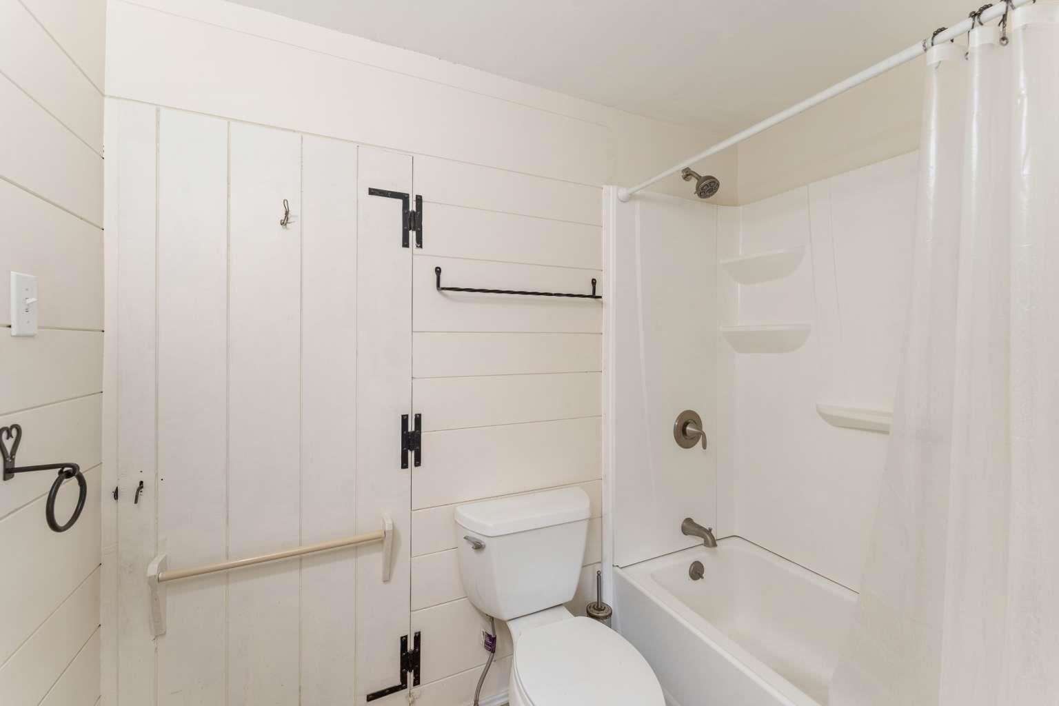 77 Fuller Road West Property Photo 30