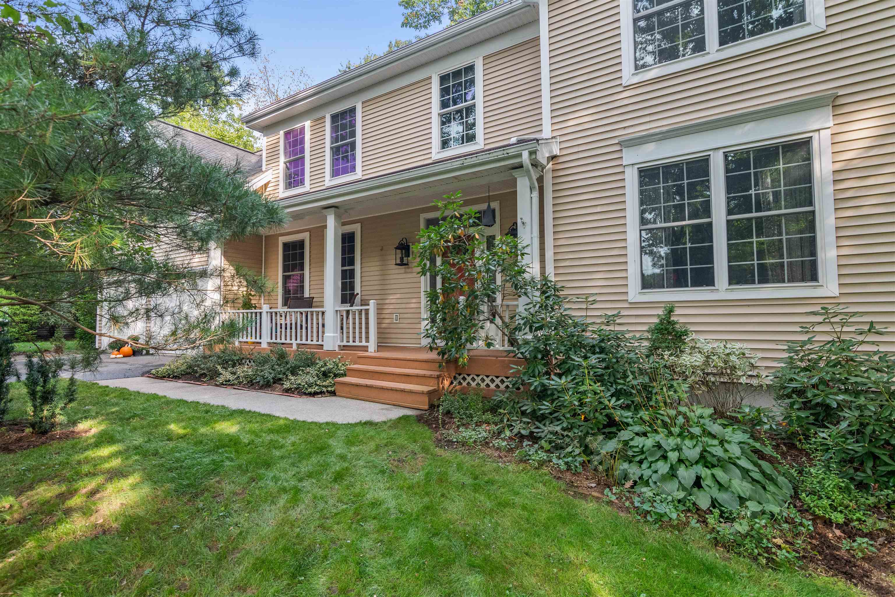 63 Sydney Drive Property Photo 1
