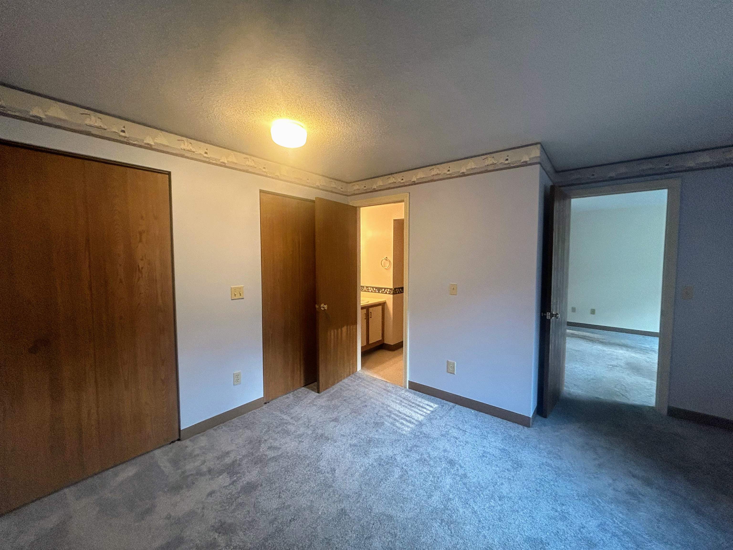 8 Pine Brook Lane Property Photo 11