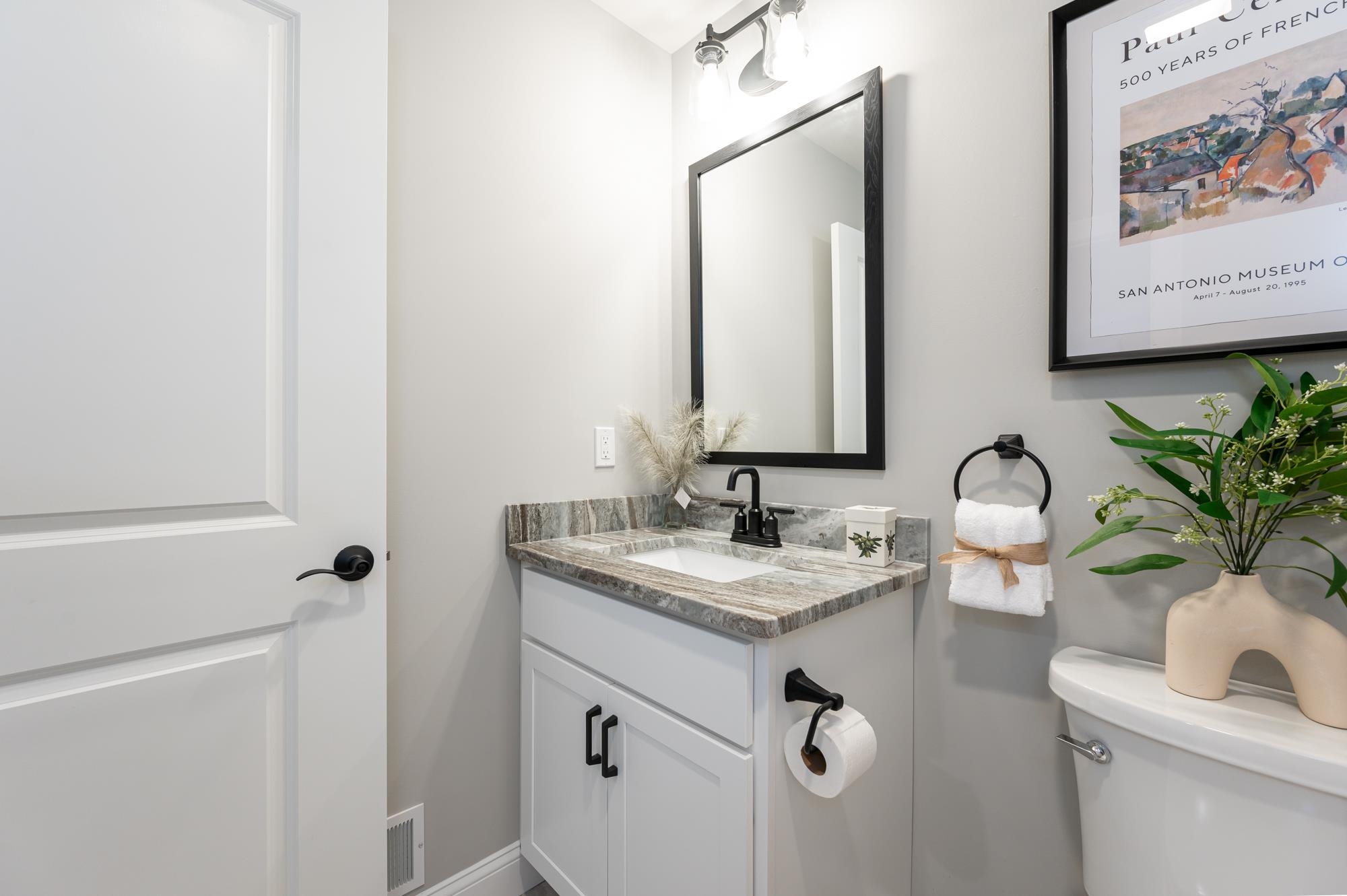 8 Village Way Property Photo 14