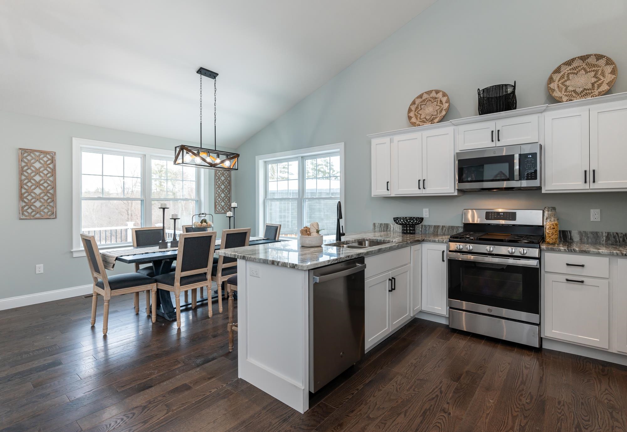 8 Village Way Property Photo 19