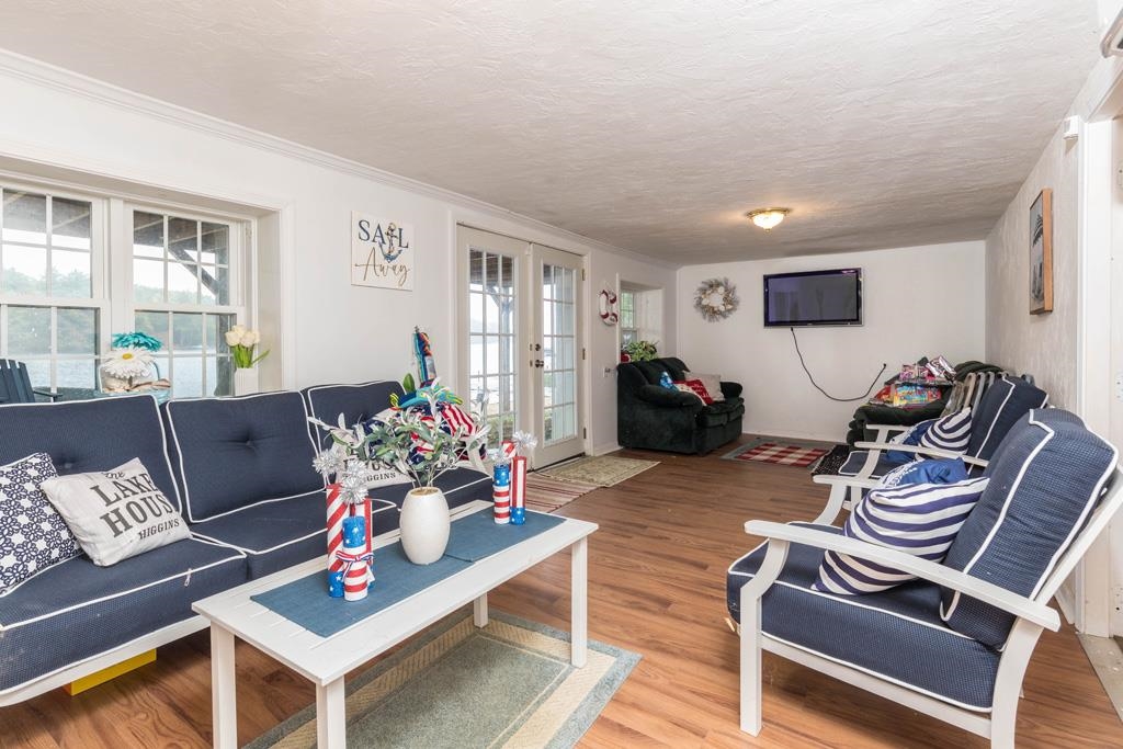 238 Fourth Street Property Photo 11
