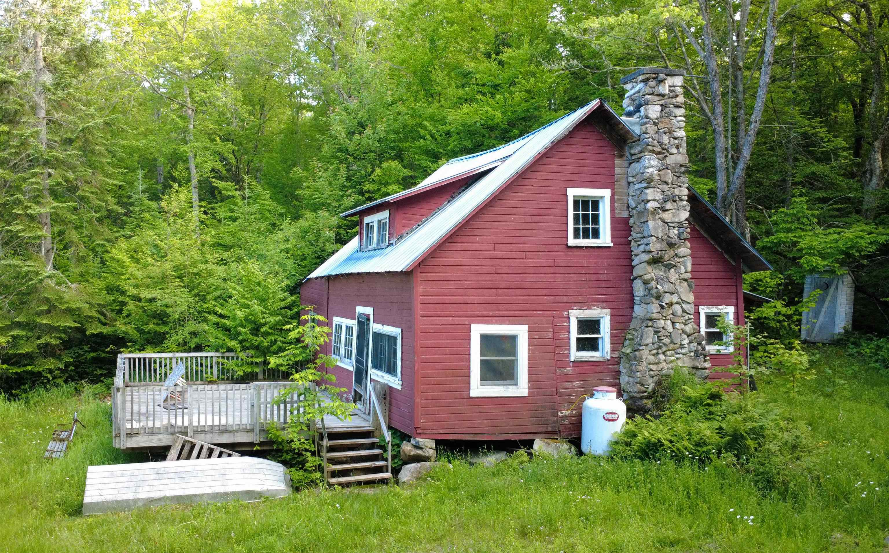 1045 Devils Hill Road Property Photo 3