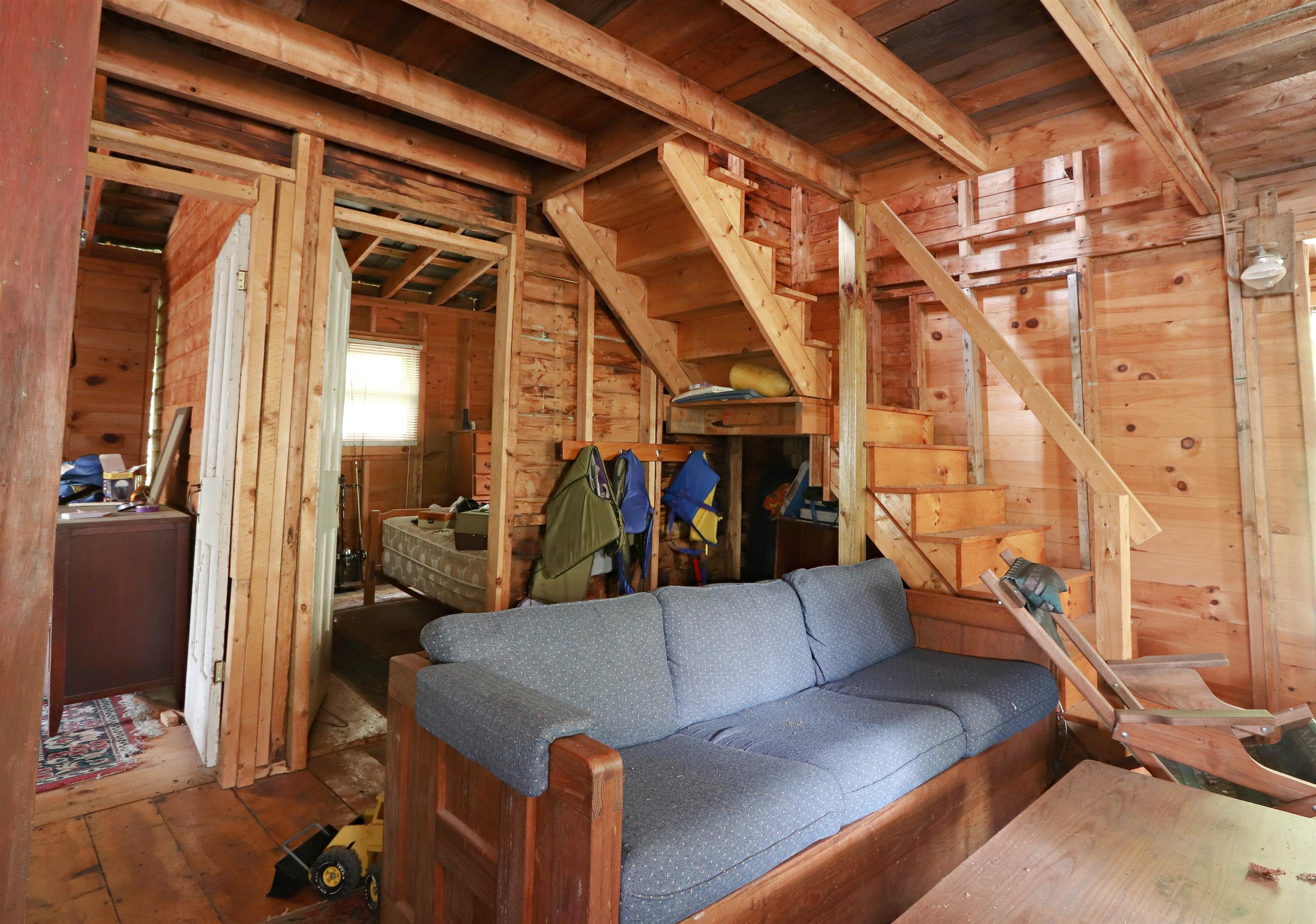 1045 Devils Hill Road Property Photo 14