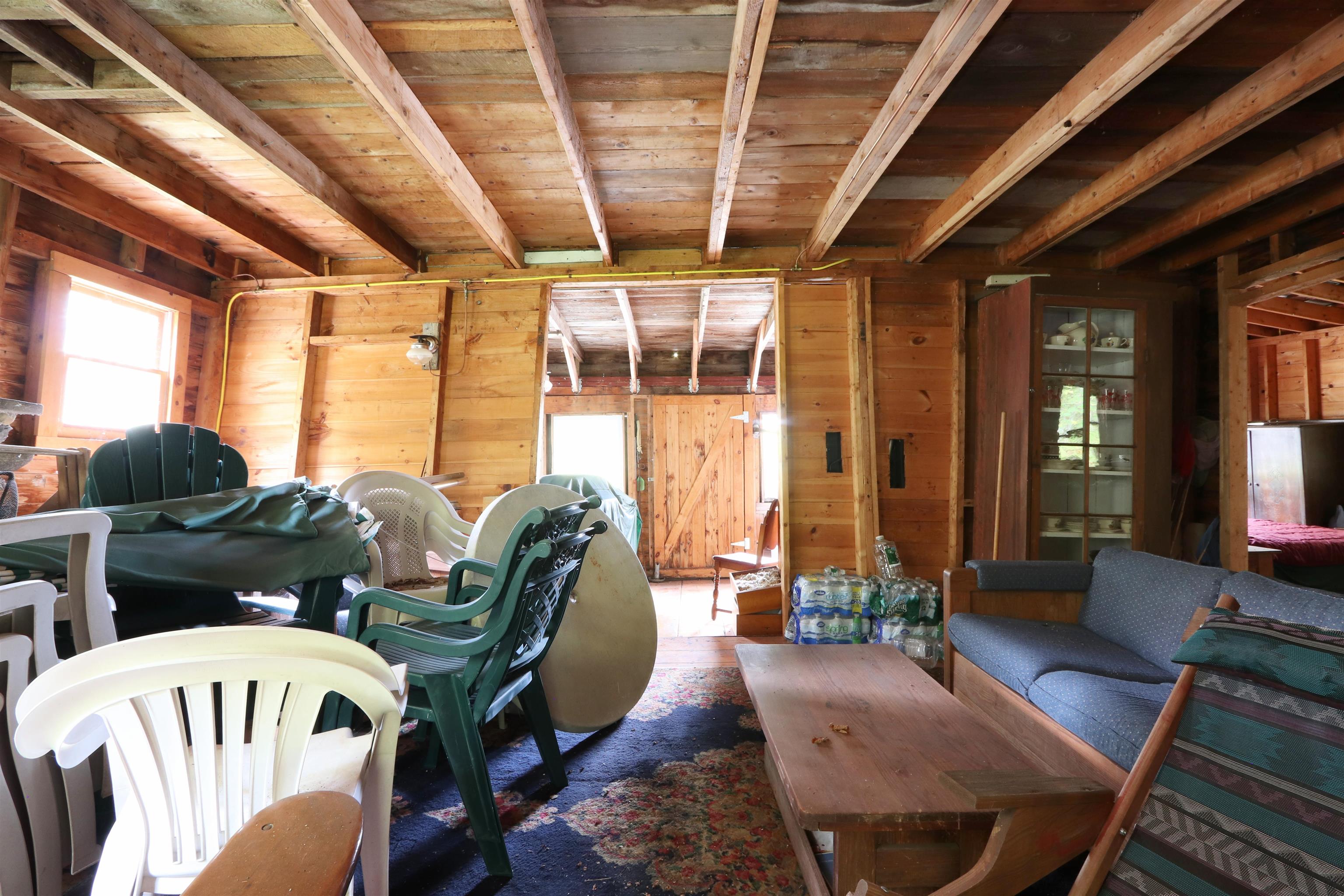 1045 Devils Hill Road Property Photo 16