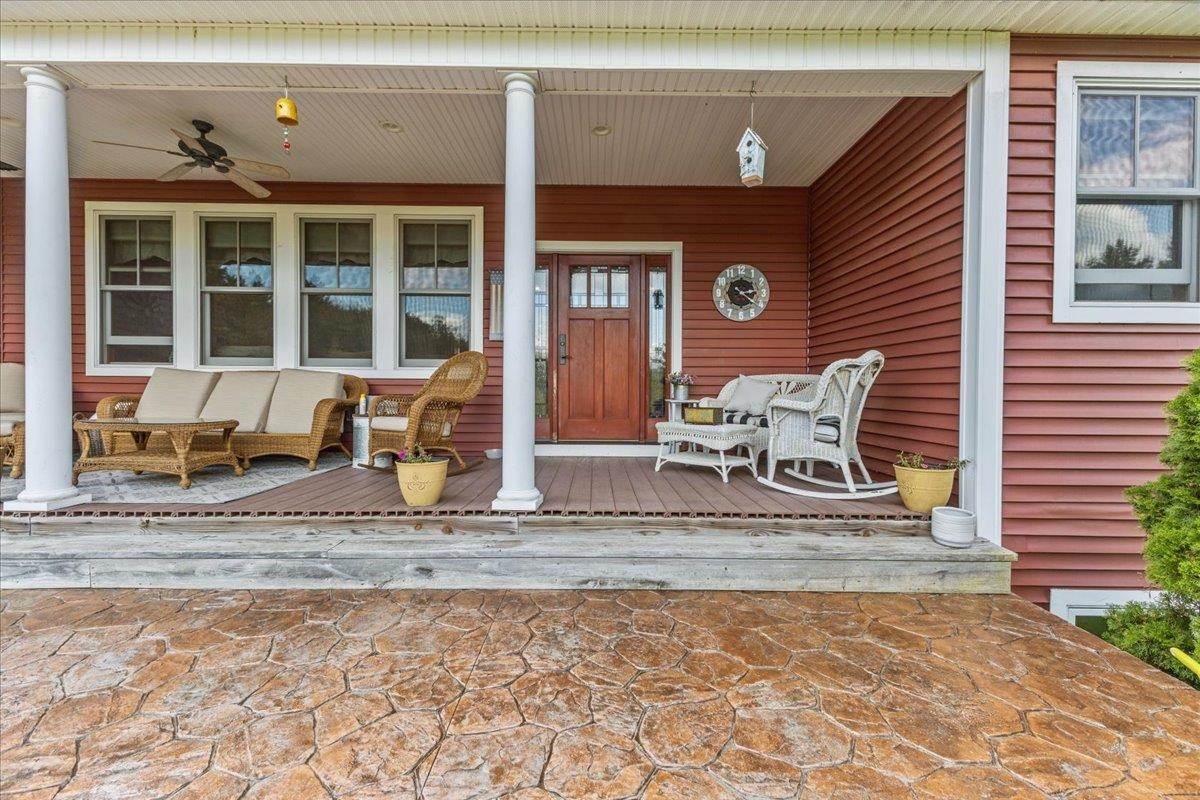 36 Emerson Drive Property Photo 6