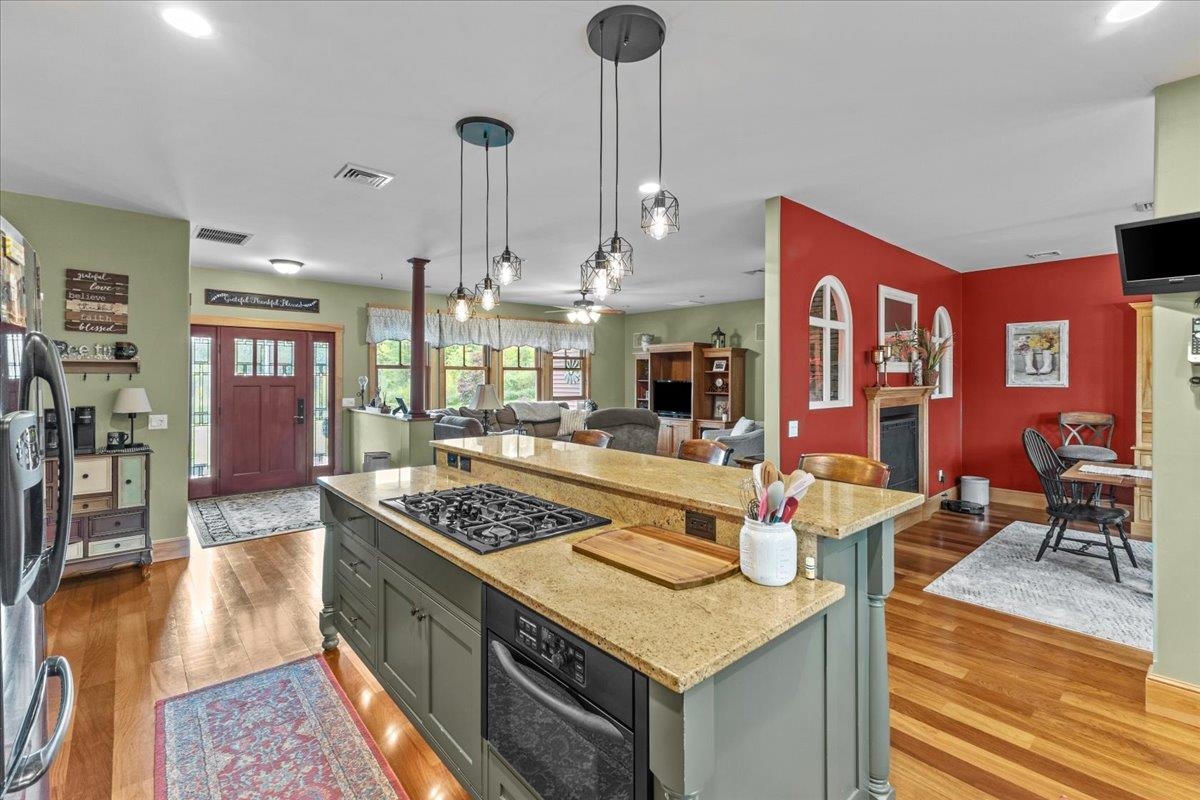 36 Emerson Drive Property Photo 11