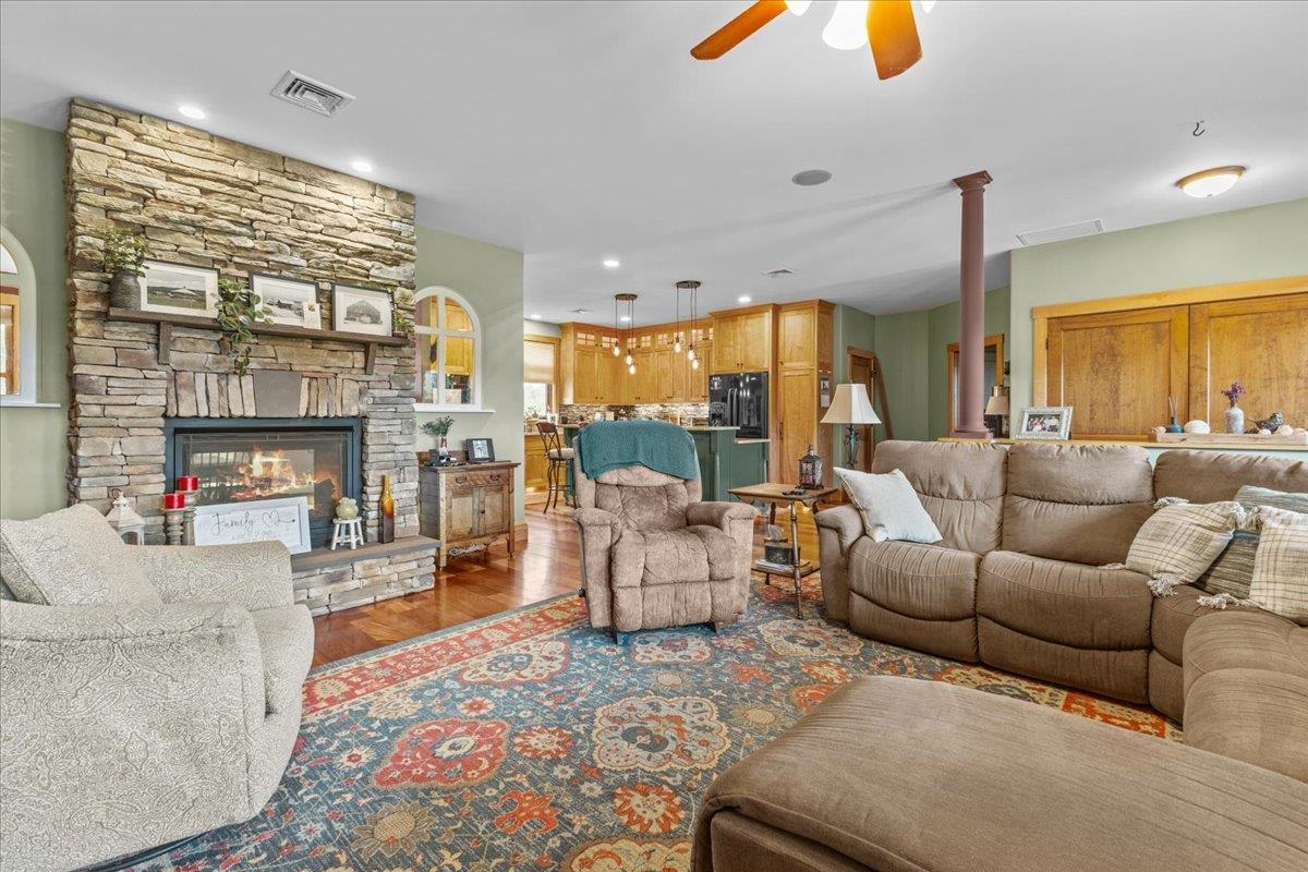 36 Emerson Drive Property Photo 14