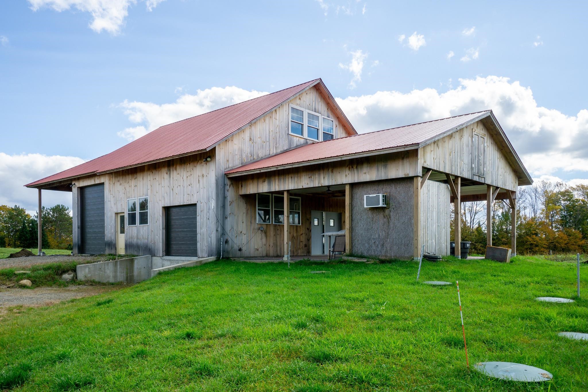 345 Currier Road Property Photo 3