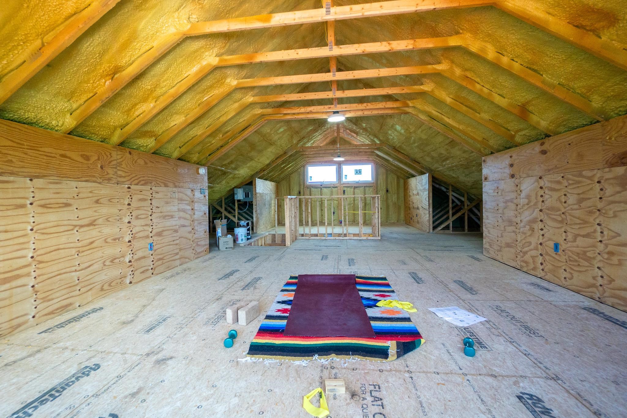 345 Currier Road Property Photo 18