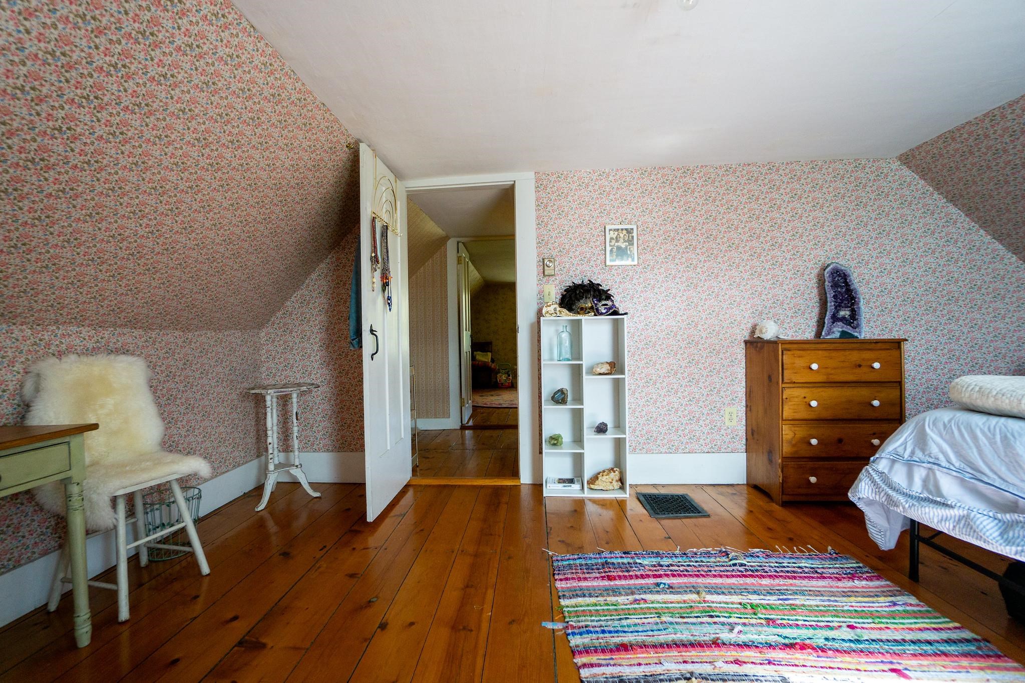 345 Currier Road Property Photo 45