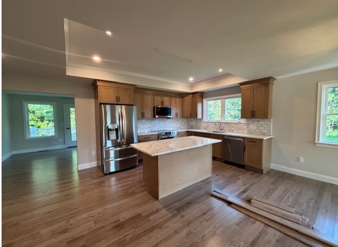 15 Taylor Circle Property Photo 4