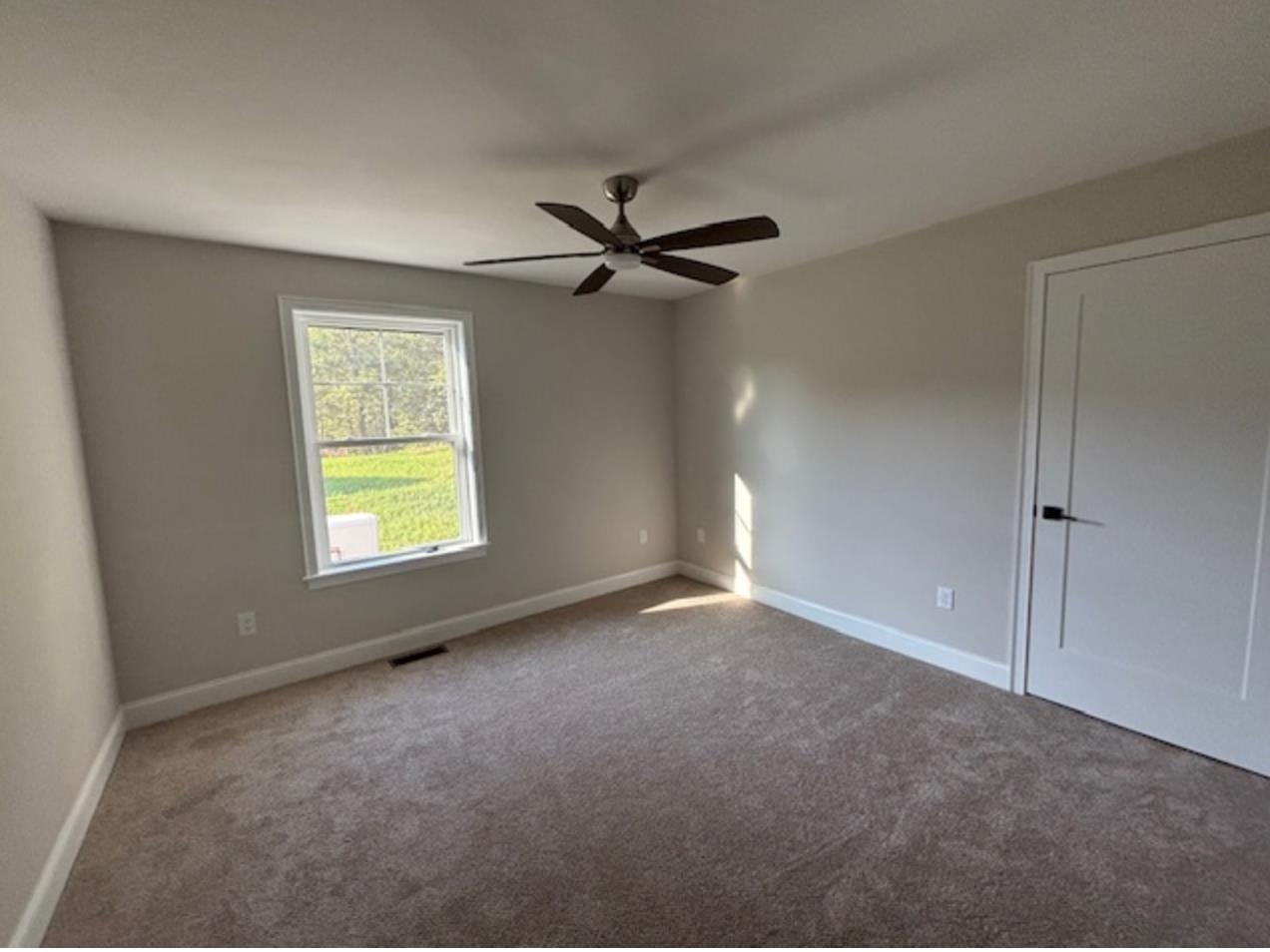 15 Taylor Circle Property Photo 12