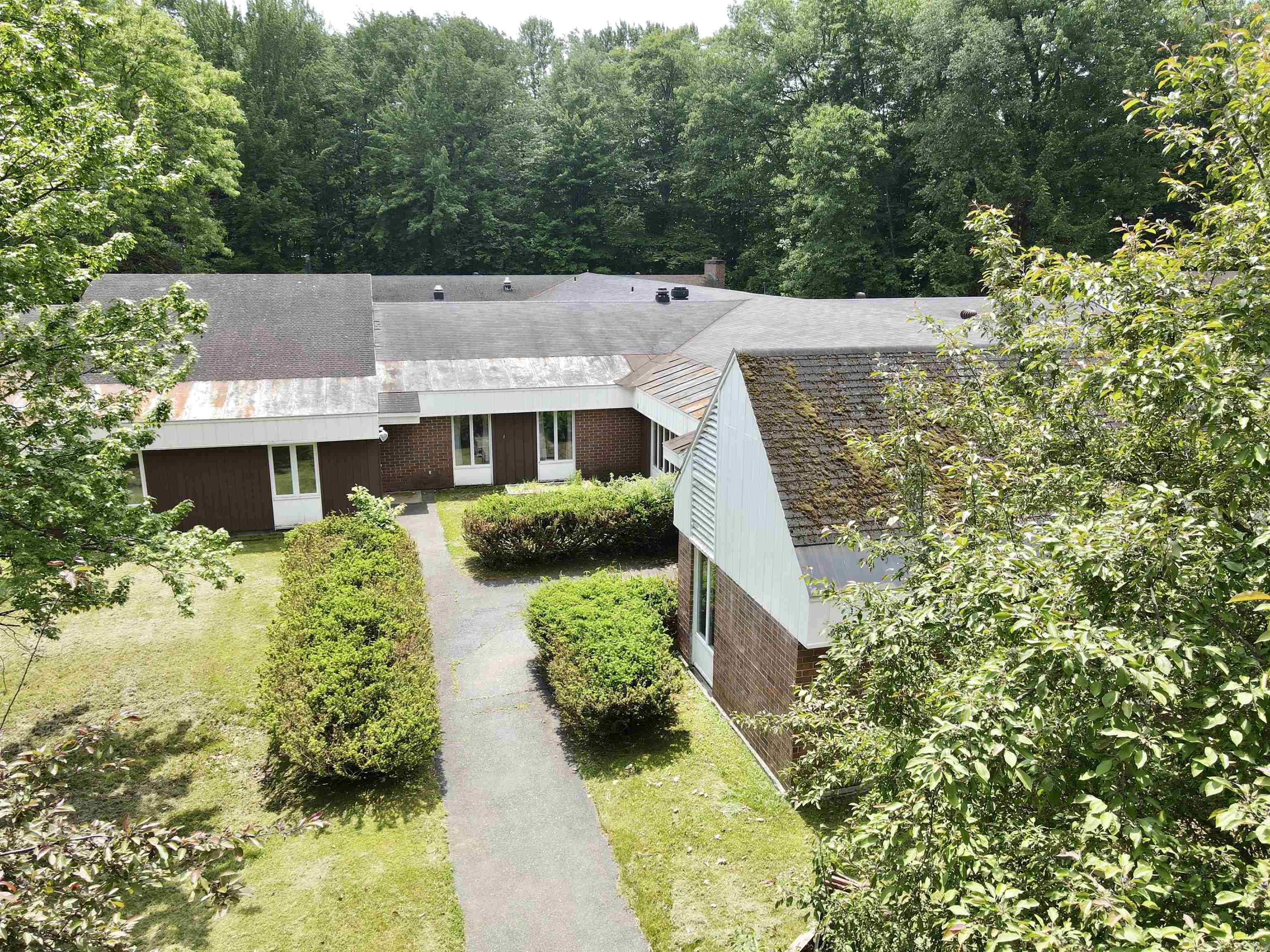 148 Prouty Drive Property Photo 1