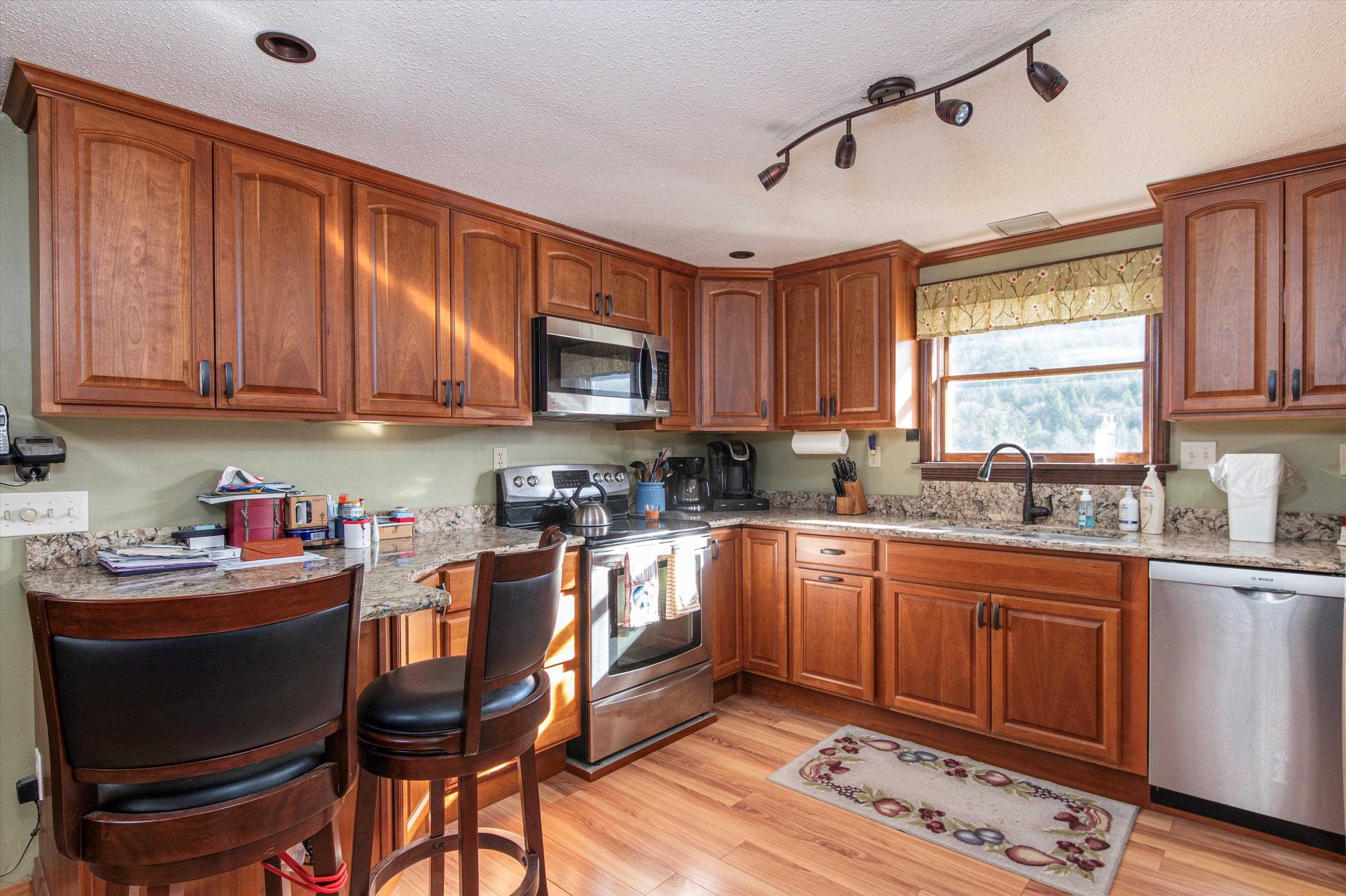 1319 Brandon Mountain Road Property Photo 8