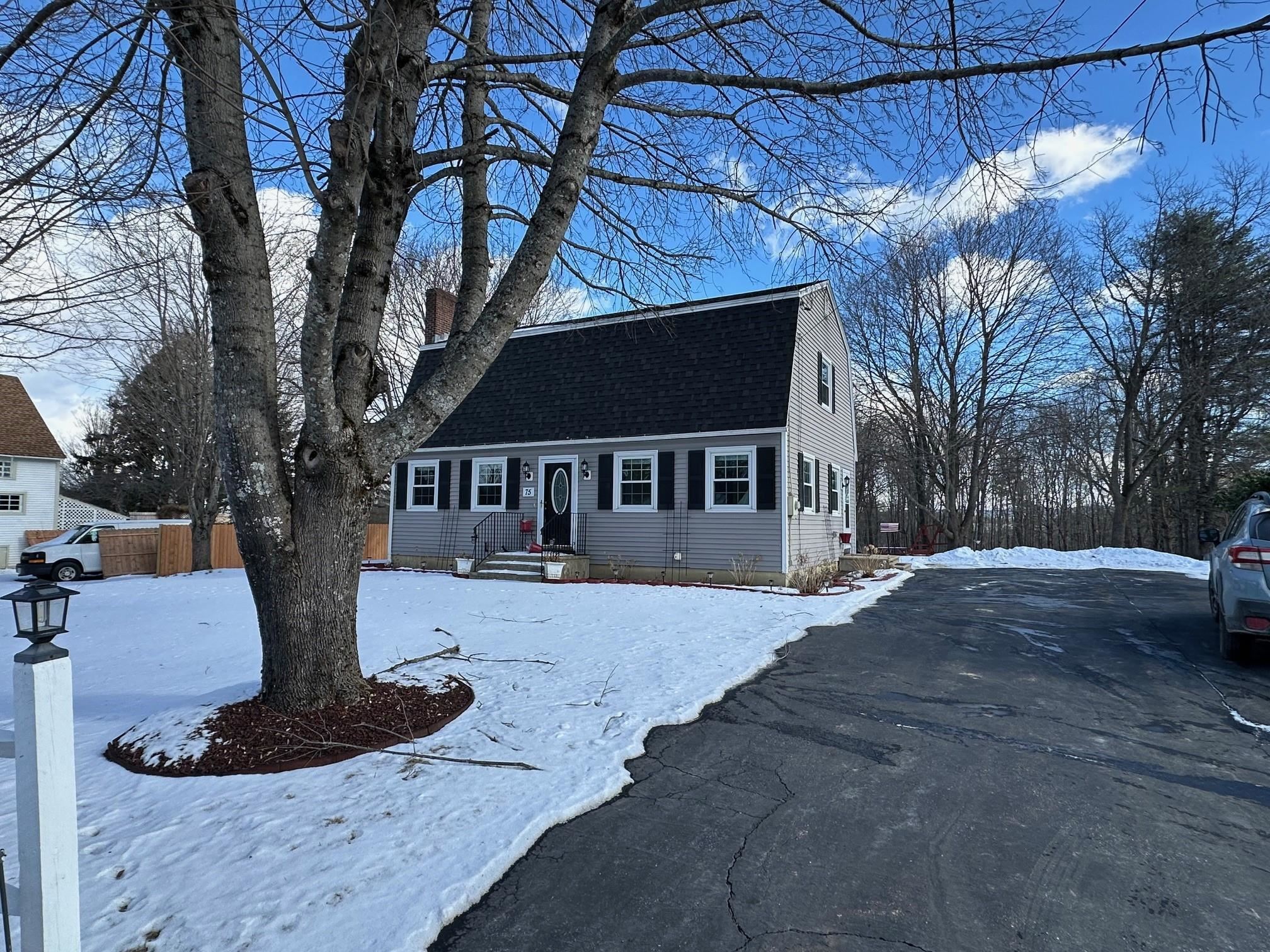75 Stratton Road Property Photo