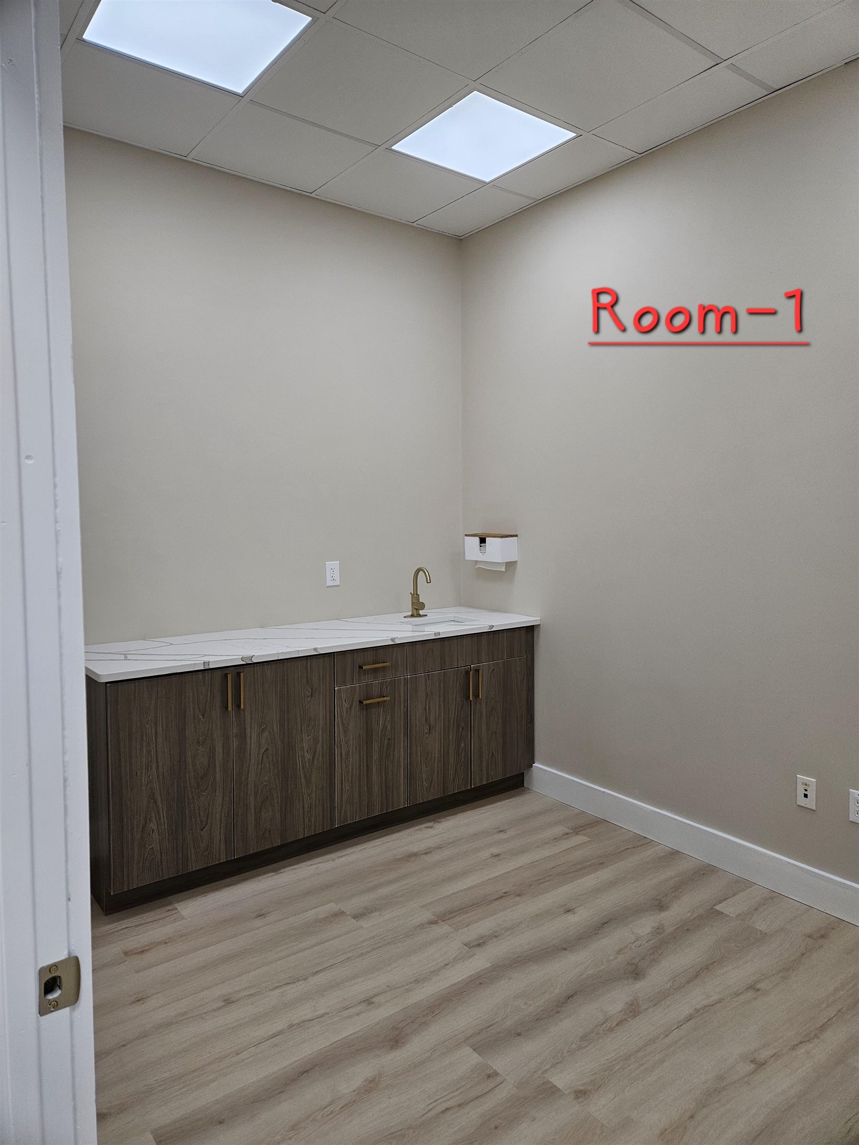 374 Loudon Road 4 Property Photo 7