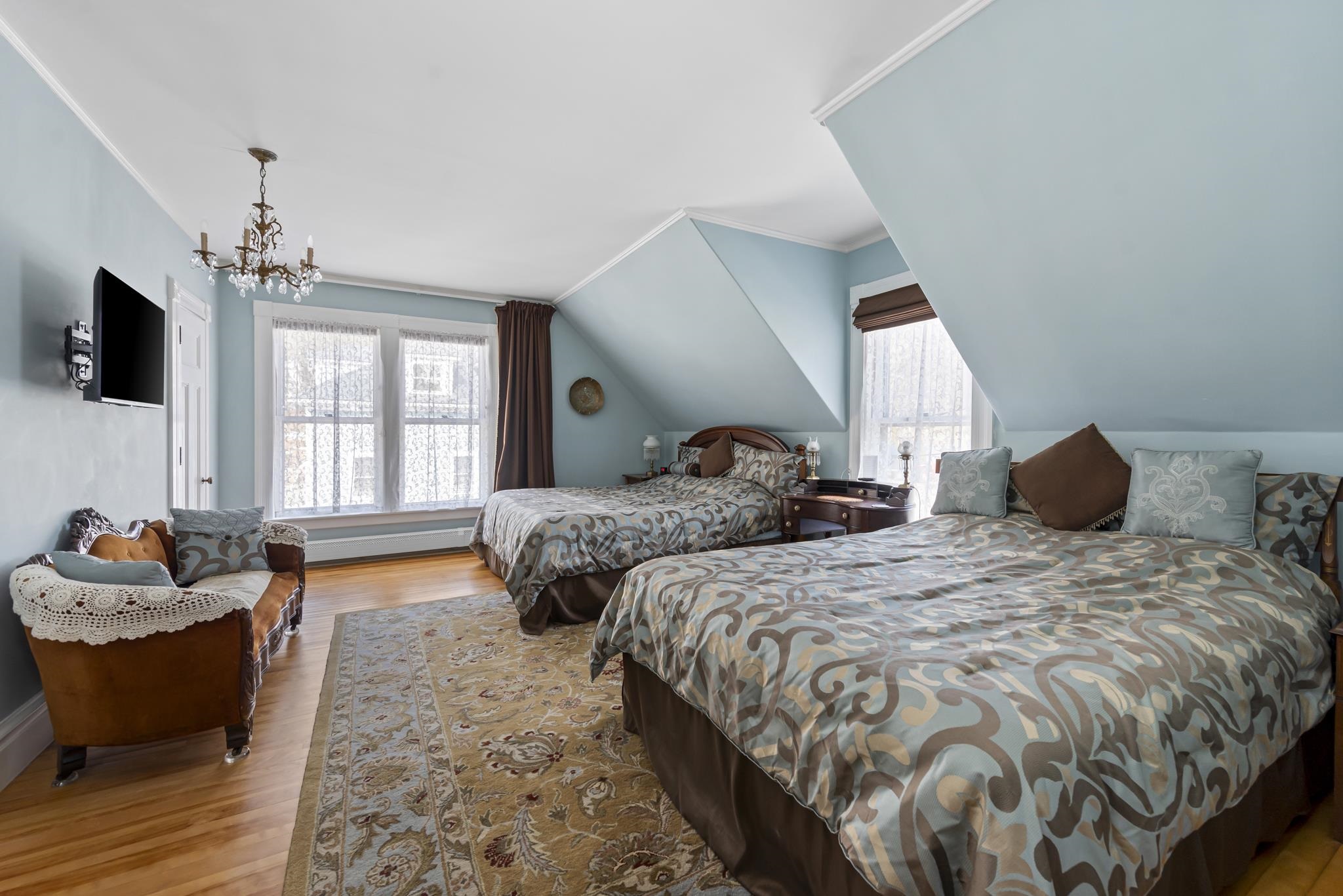 75 Summer Street Property Photo 19