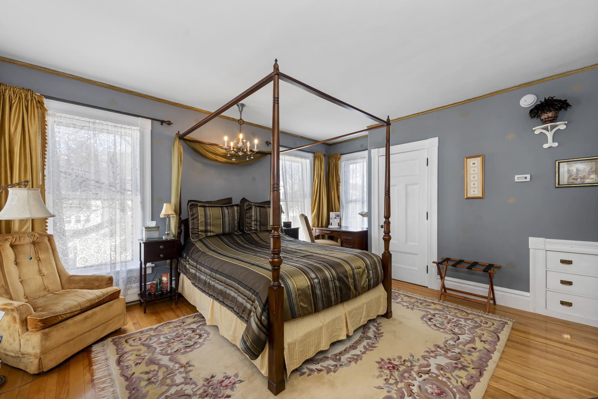 75 Summer Street Property Photo 24