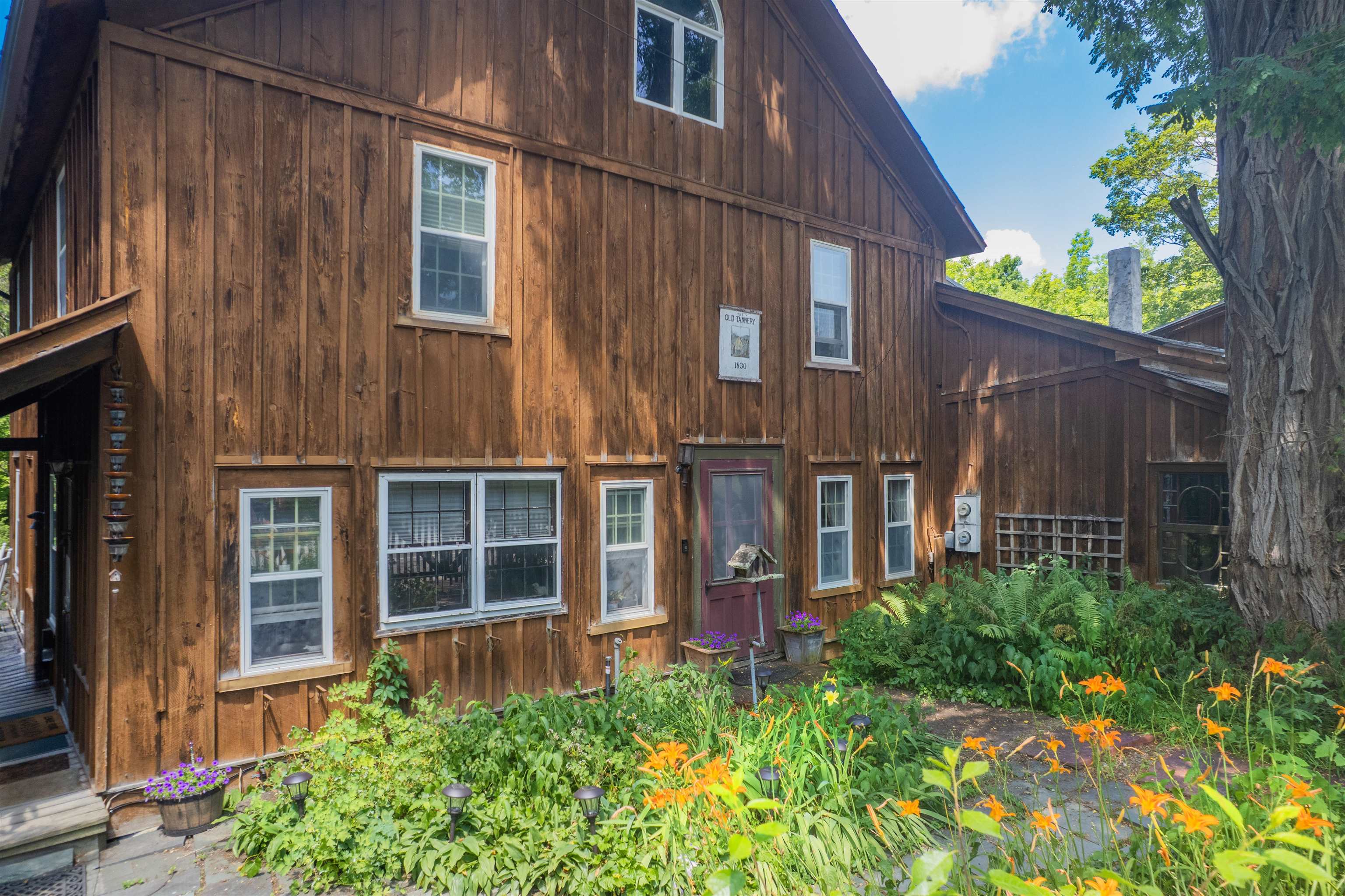 212 Thrall Road Property Photo 26