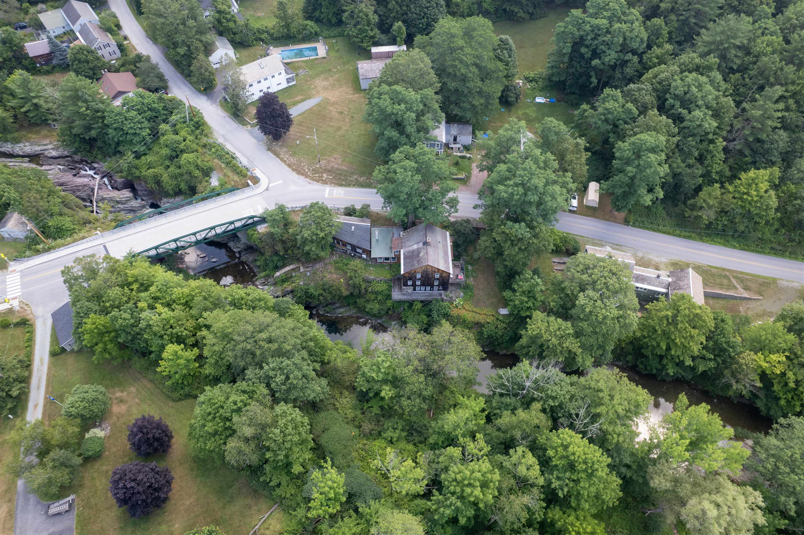 212 Thrall Road Property Photo 29