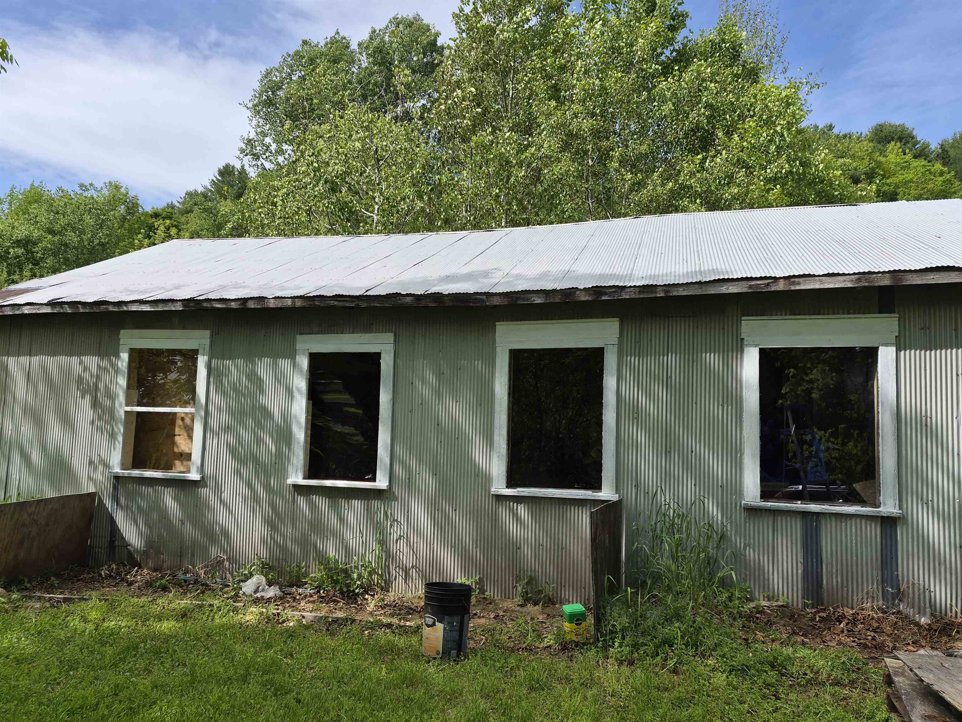 2402 Chelsea Road Property Photo 8
