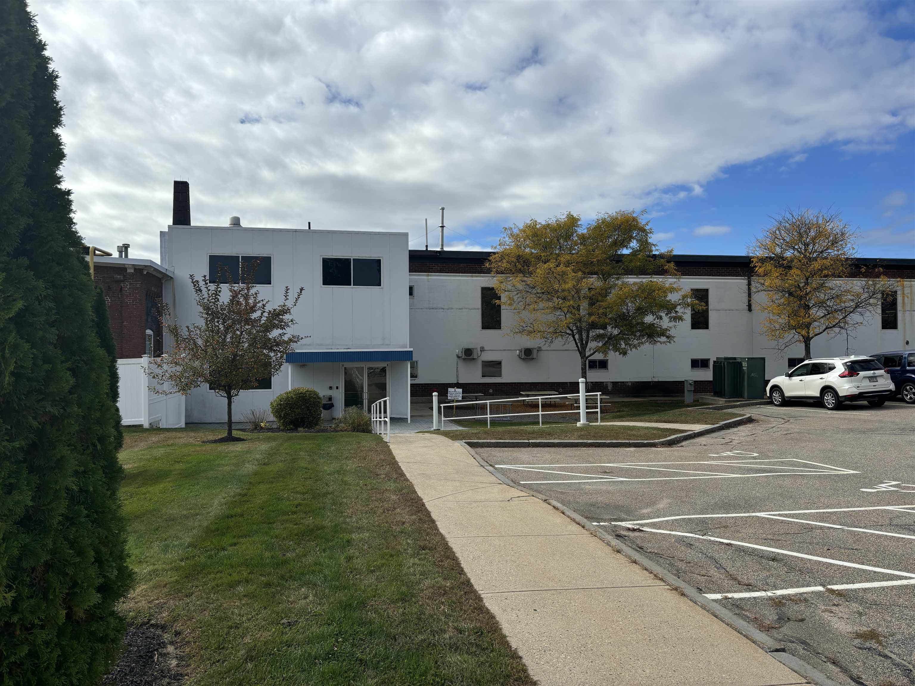121 Broadway Street Property Photo 1